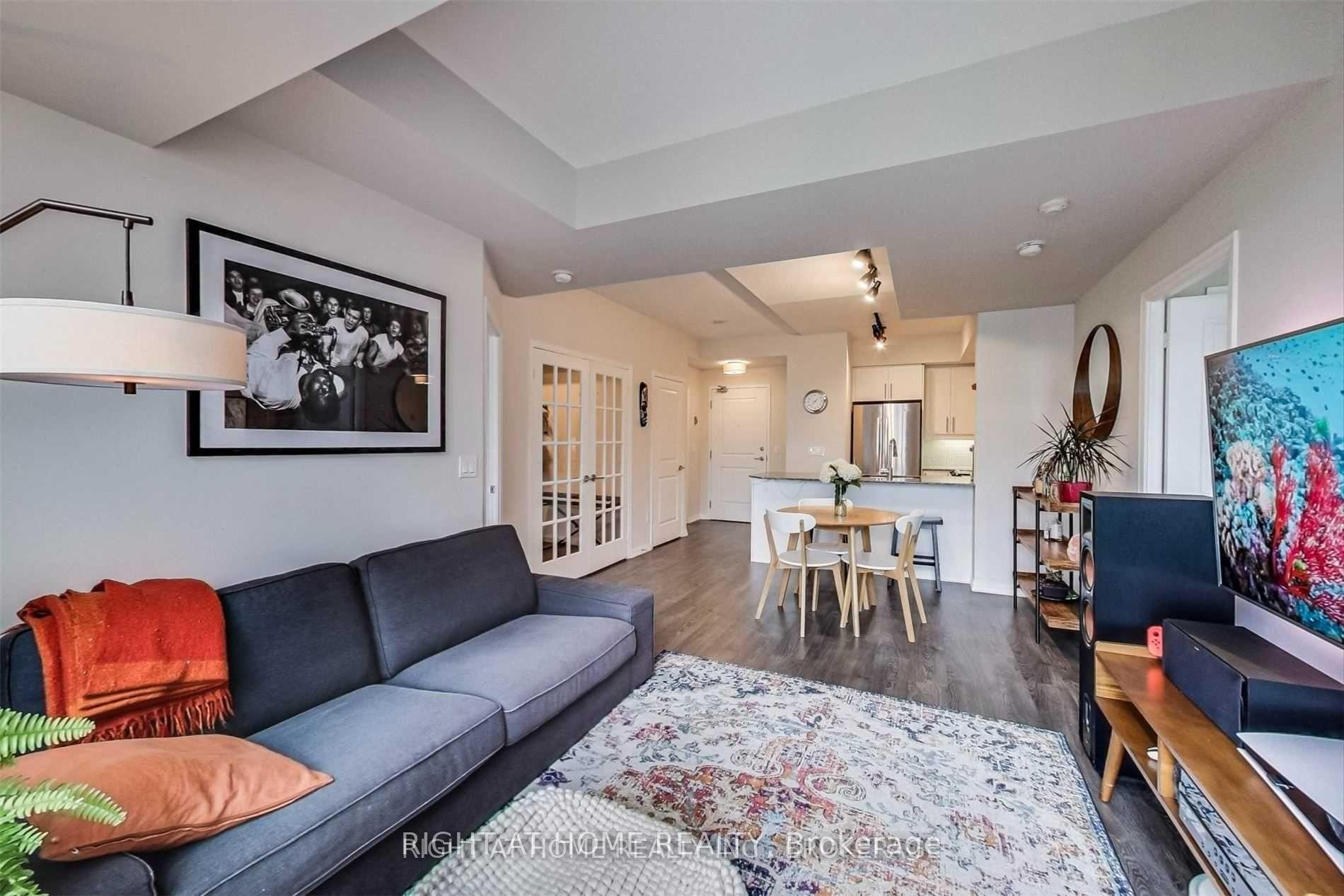 Photo of Unit 2401, 75 East Liberty Street