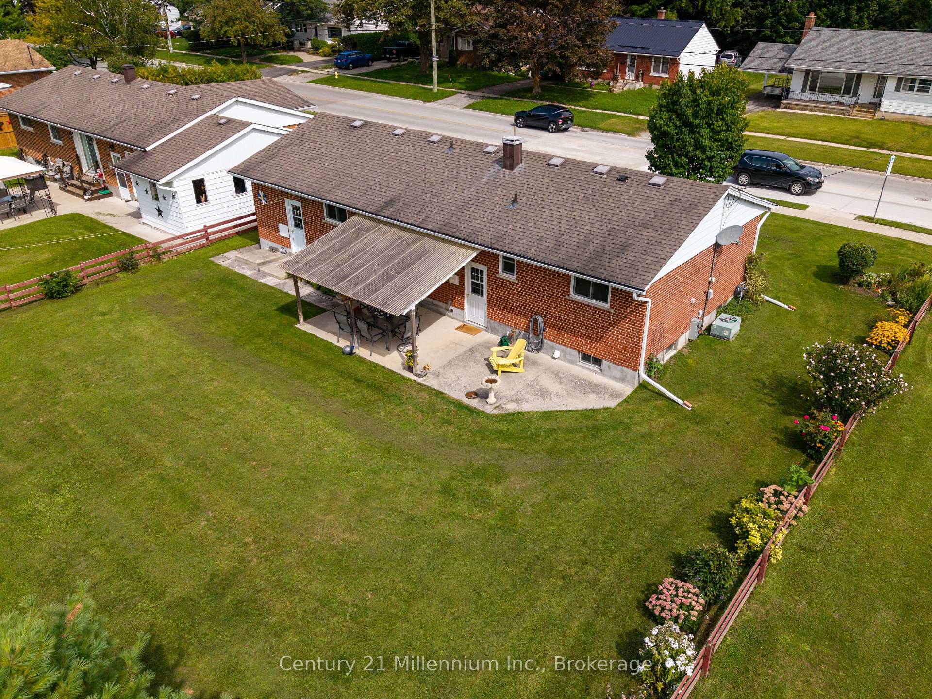 Photo 6 of 466 7th Avenue E, Owen Sound — HOMEH
