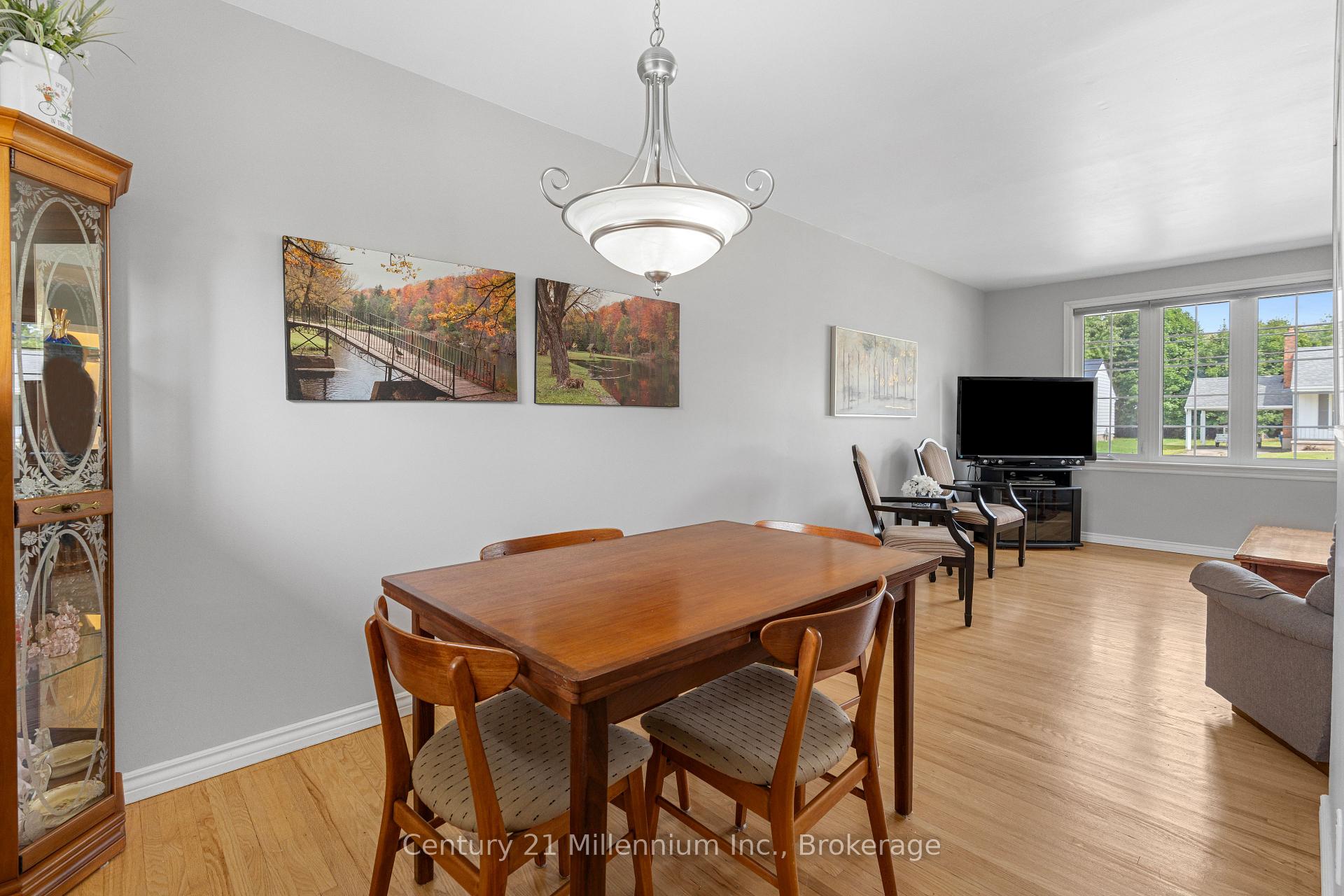 Photo 14 of 466 7th Avenue E, Owen Sound — HOMEH