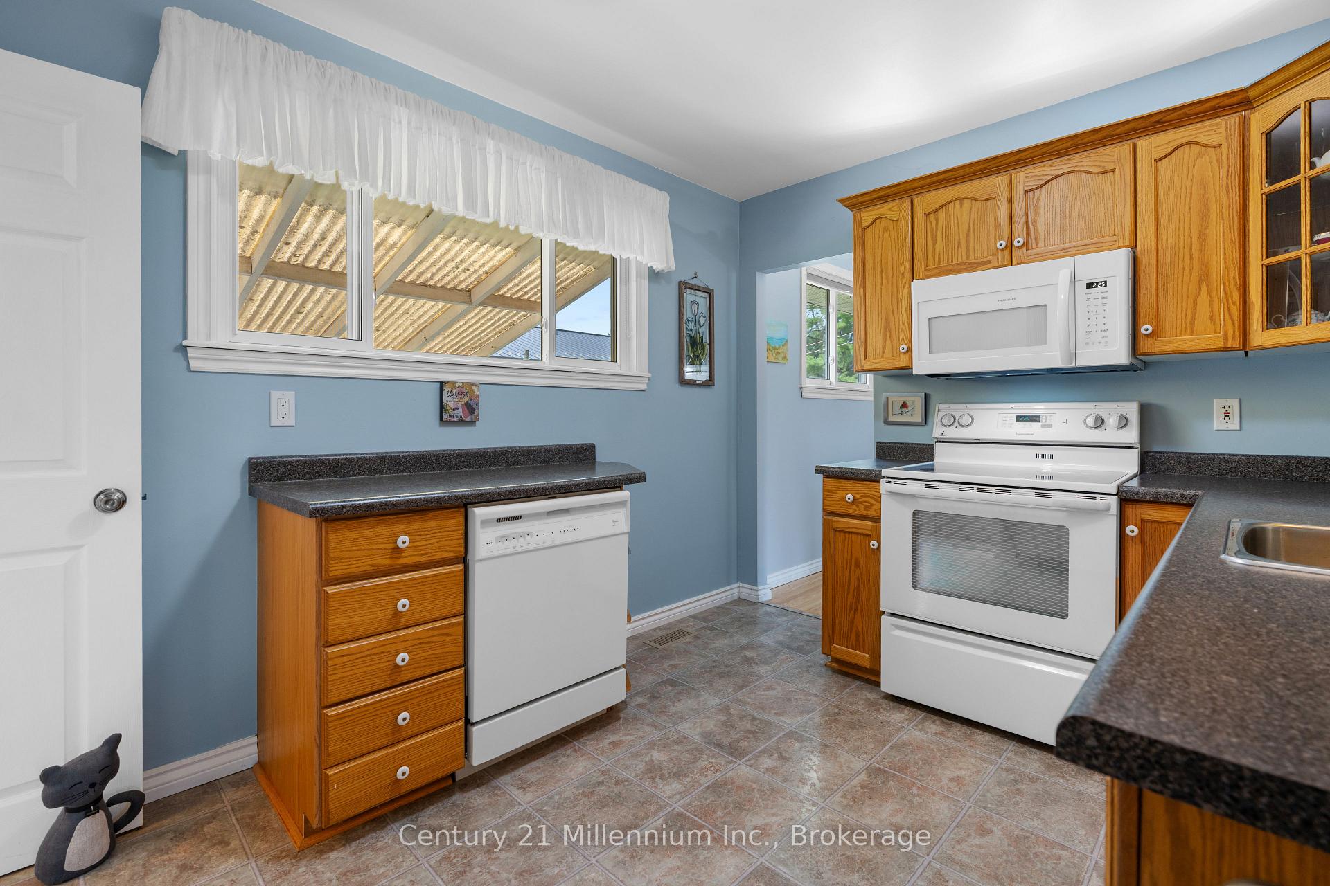 Photo 18 of 466 7th Avenue E, Owen Sound — HOMEH