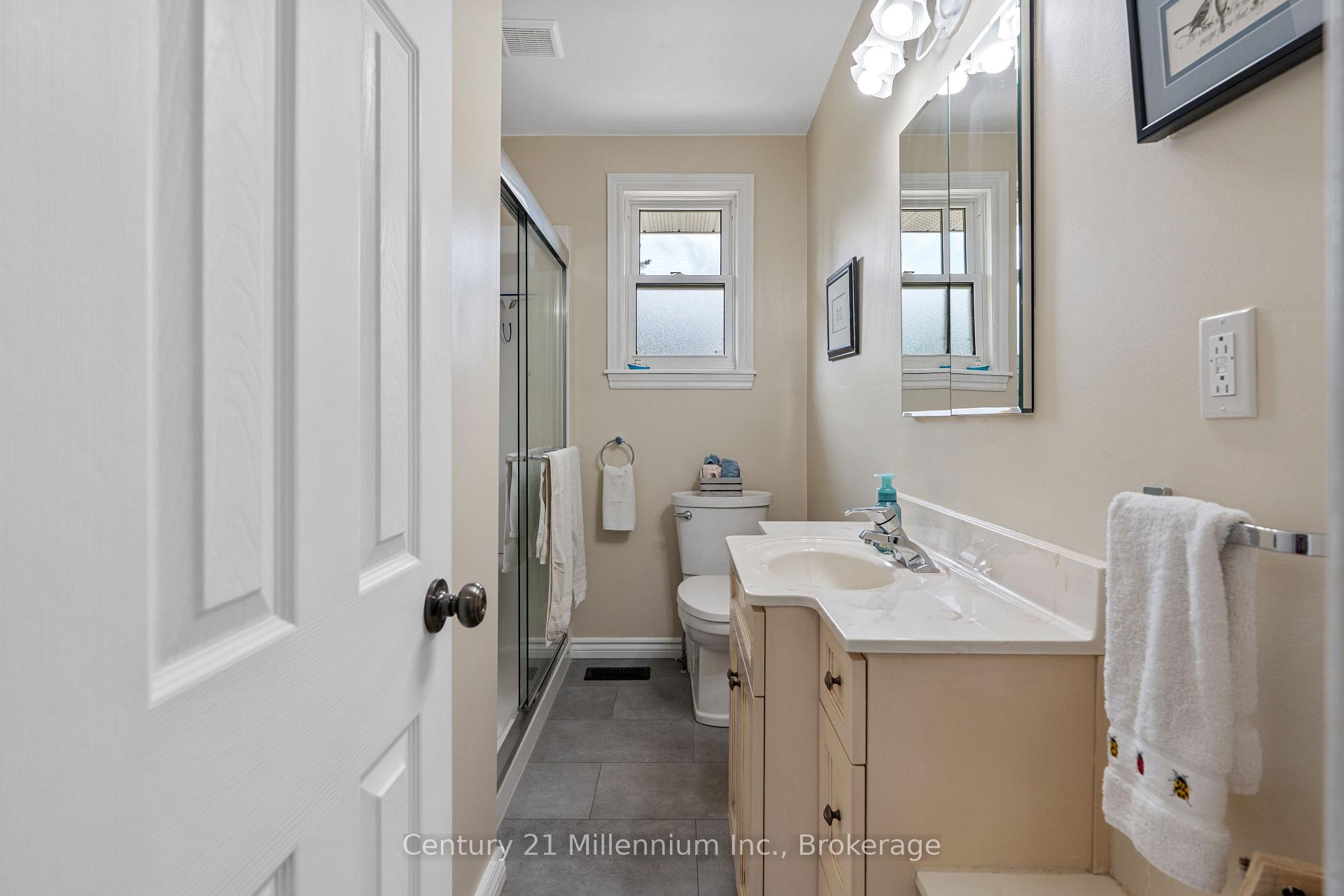 Photo 25 of 466 7th Avenue E, Owen Sound — HOMEH