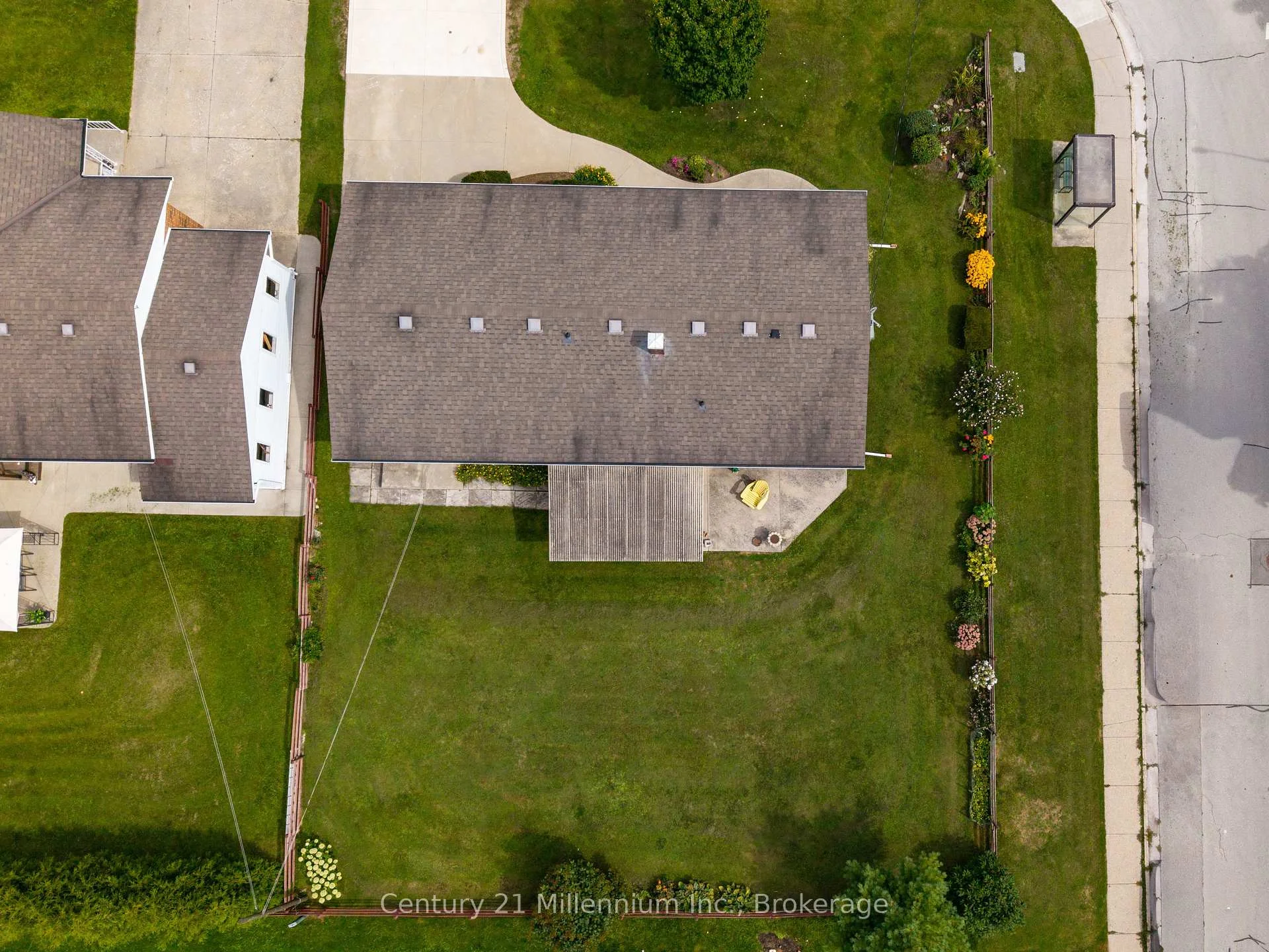 Photo 45 of 466 7th Avenue E, Owen Sound — HOMEH