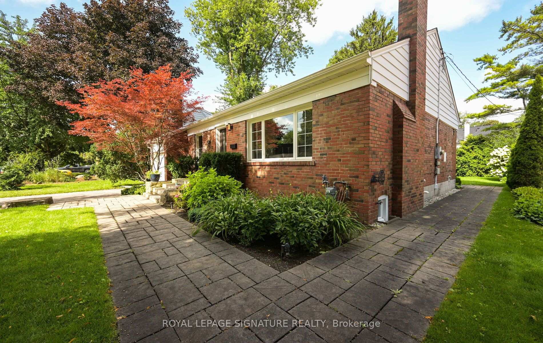 Photo 7 of 903 Johnathan Drive, Mississauga, Lakeview — HOMEH