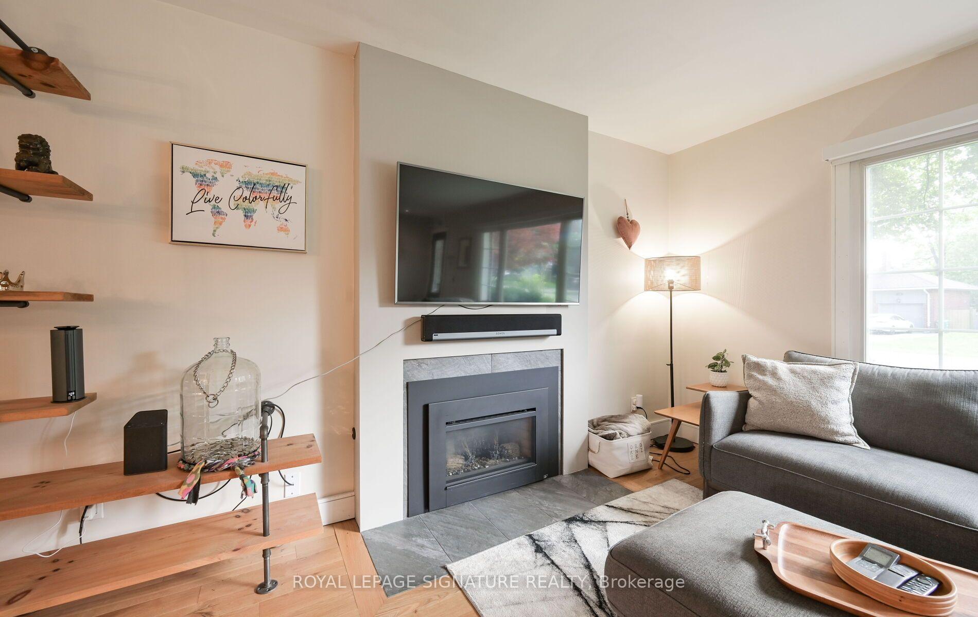 Photo 10 of 903 Johnathan Drive, Mississauga, Lakeview — HOMEH