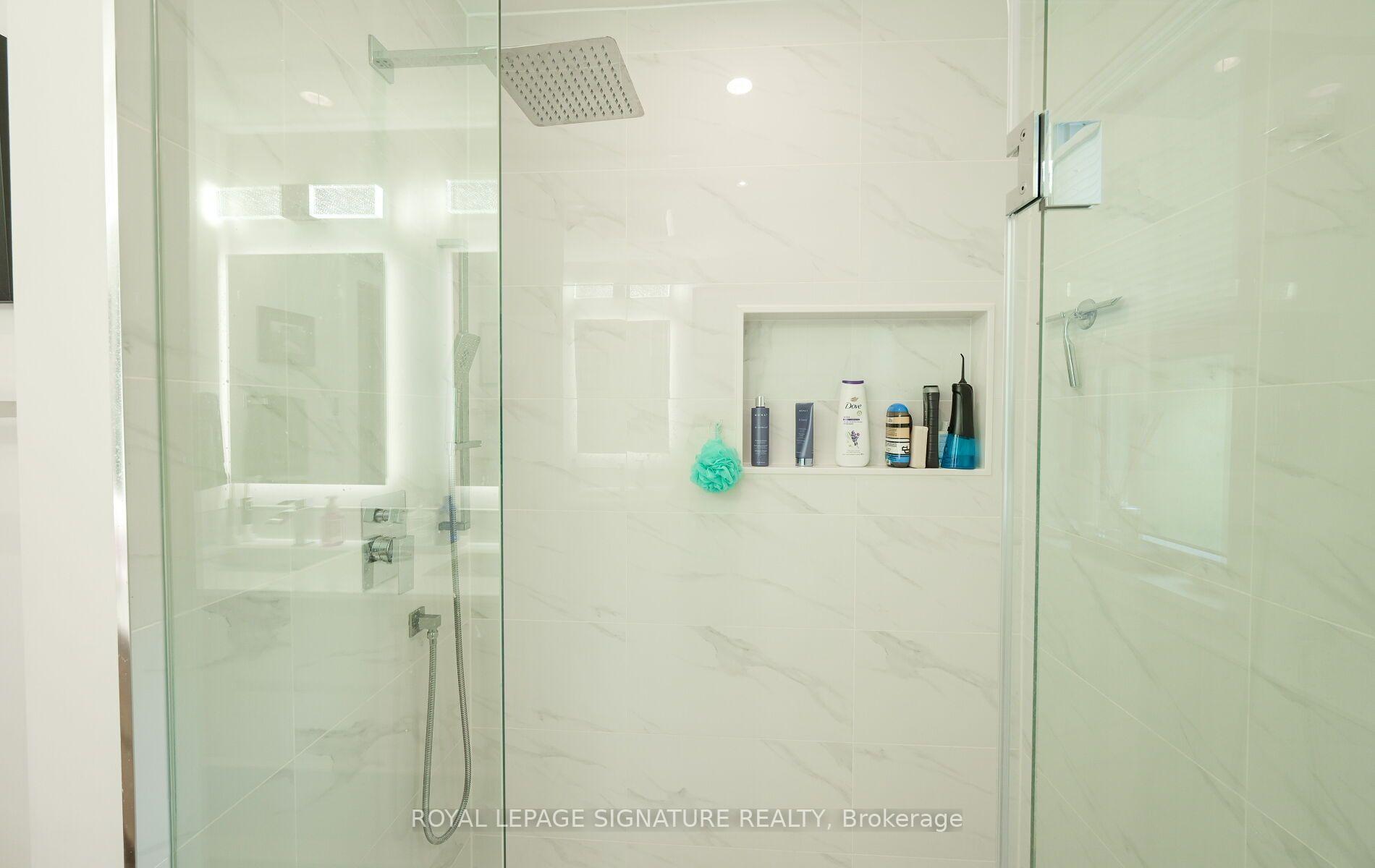 Photo 31 of 903 Johnathan Drive, Mississauga, Lakeview — HOMEH
