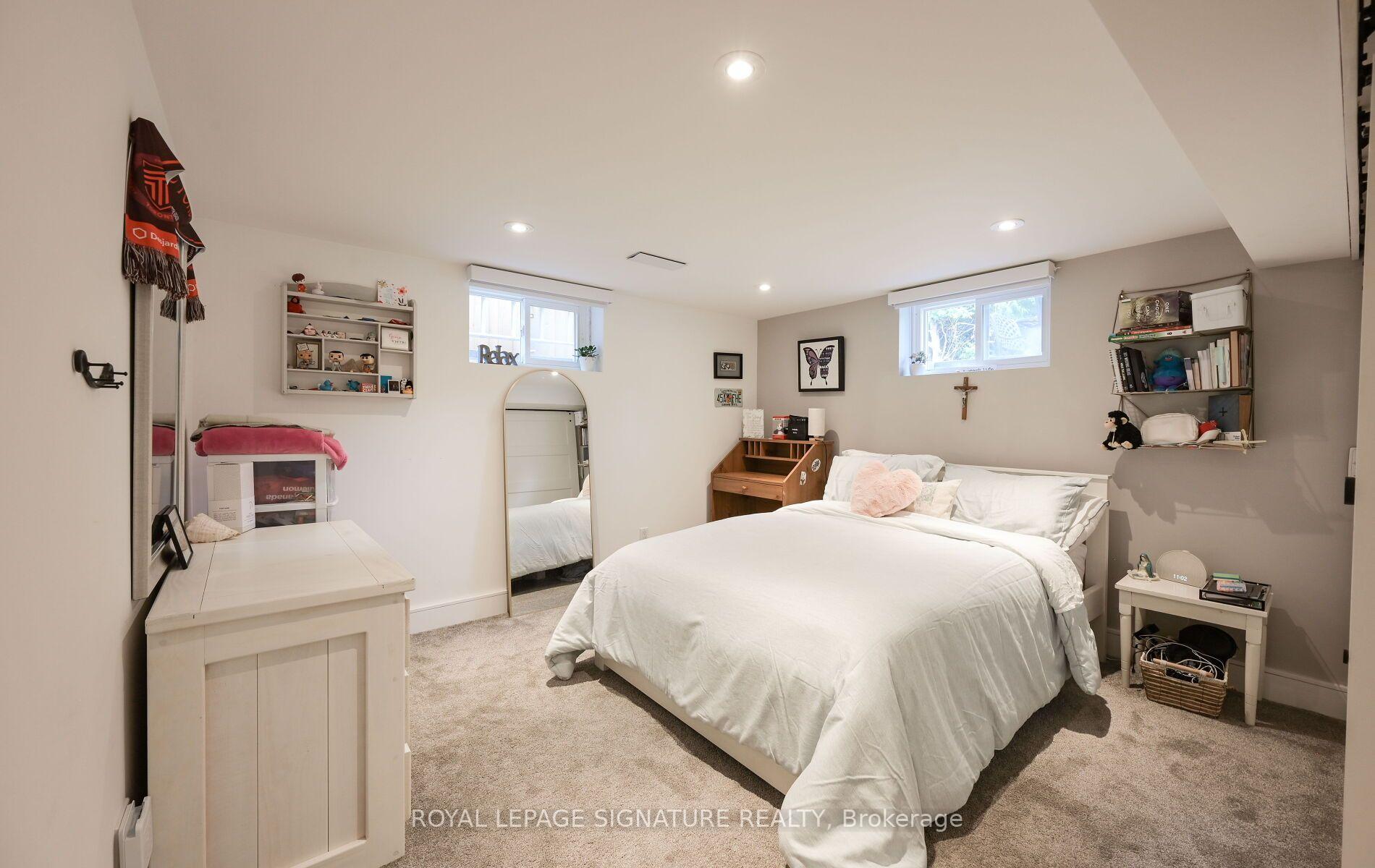 Photo 36 of 903 Johnathan Drive, Mississauga, Lakeview — HOMEH