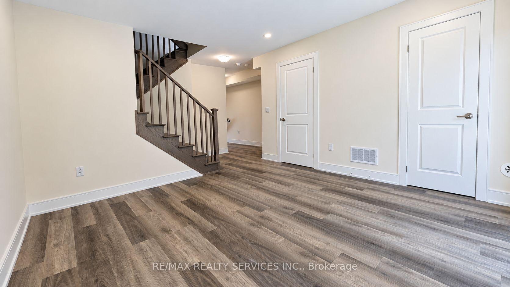 Photo 2 of Unit 505, 1695 Dersan Street, Pickering, Duffin Heights — HOMEH