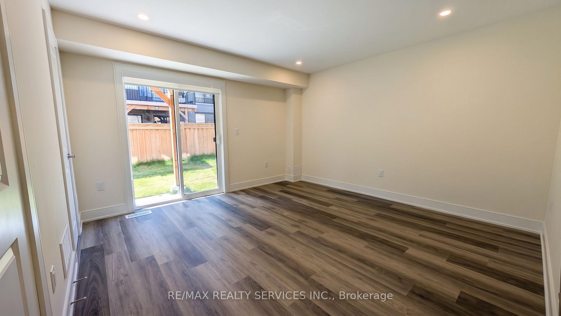 Photo 3 of Unit 505, 1695 Dersan Street, Pickering, Duffin Heights — HOMEH