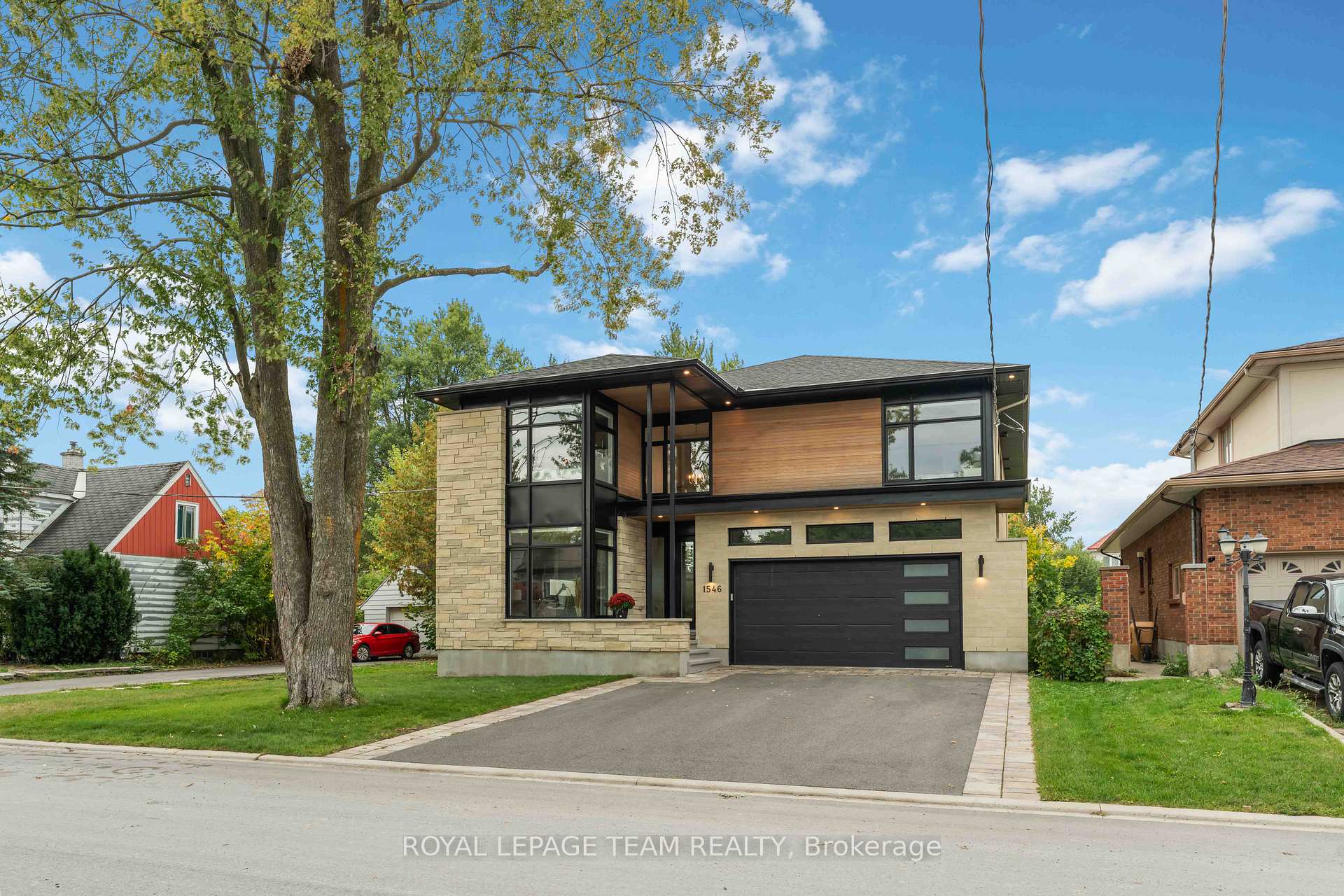 Photo 2 of 1546 Claymor Avenue, Ottawa, Carleton Heights — HOMEH