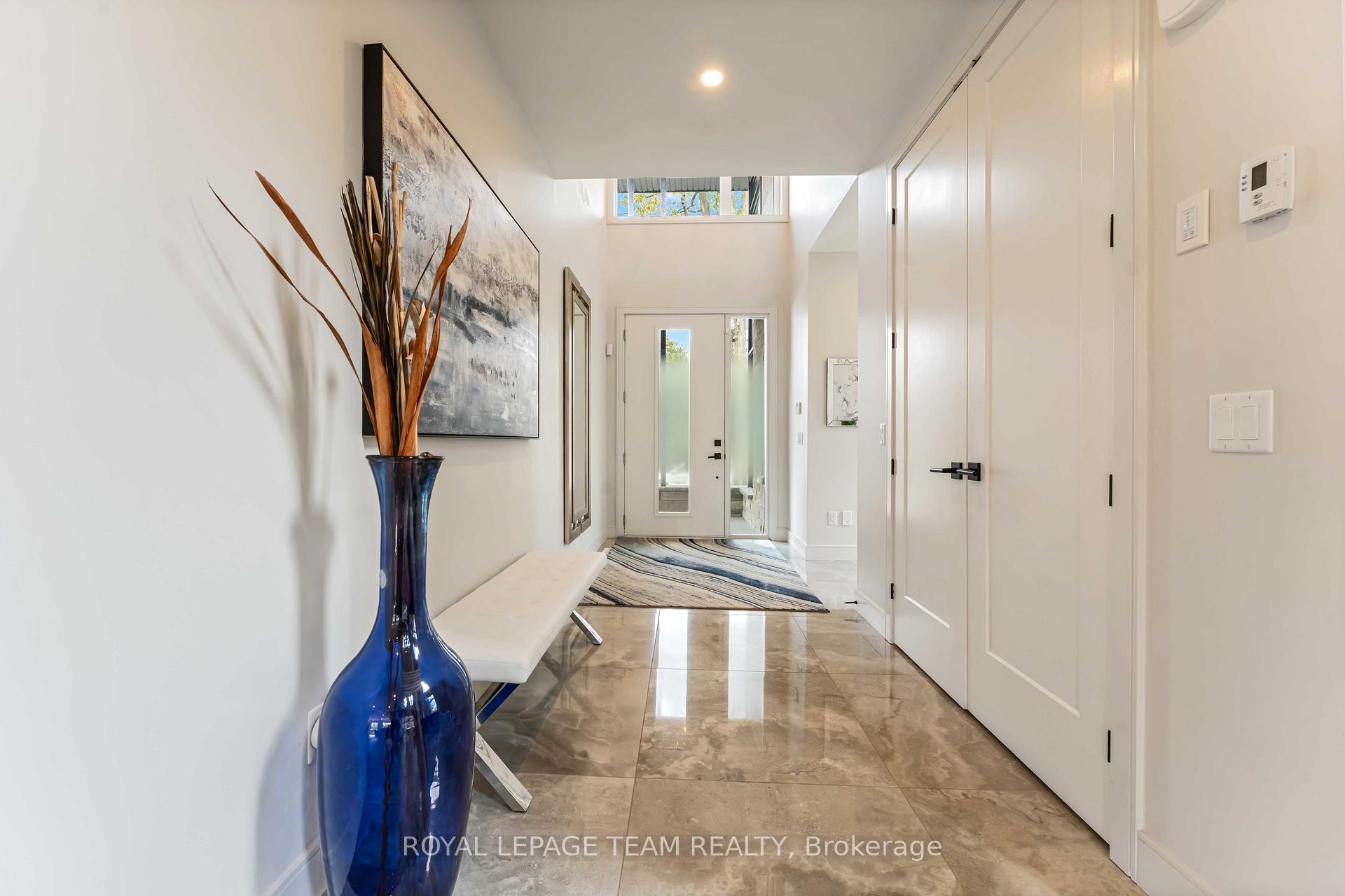 Photo 5 of 1546 Claymor Avenue, Ottawa, Carleton Heights — HOMEH