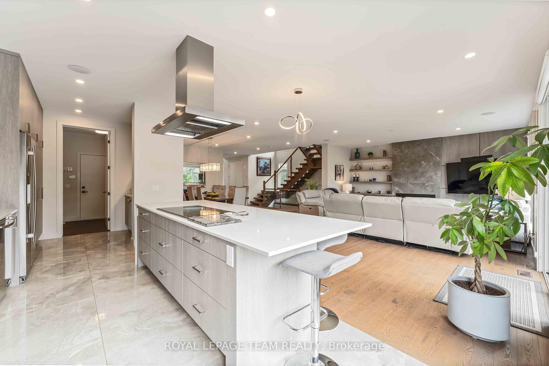 Photo 12 of 1546 Claymor Avenue, Ottawa, Carleton Heights — HOMEH