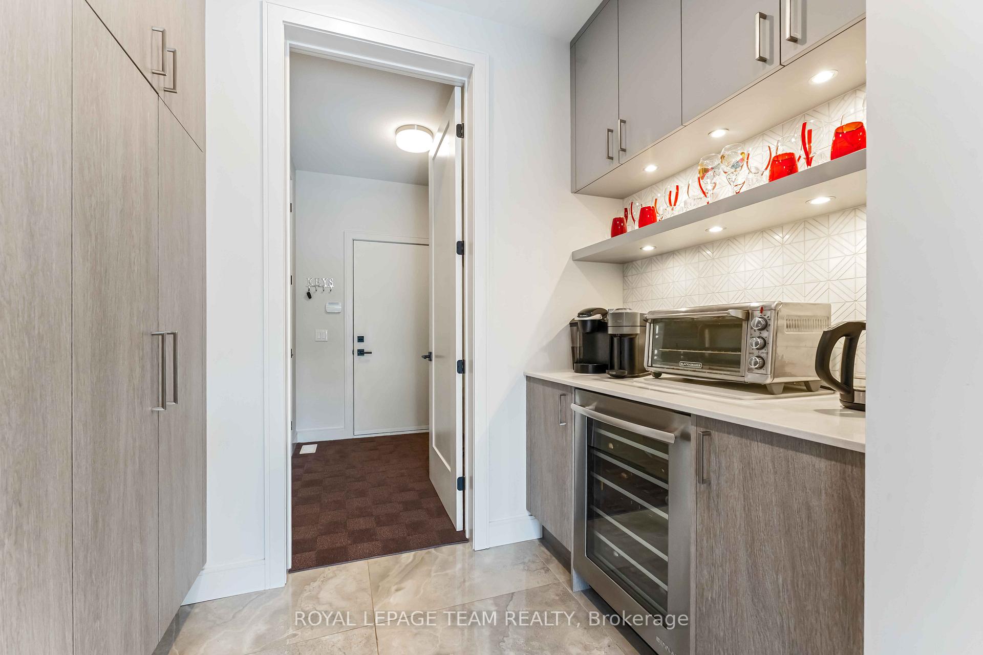 Photo 13 of 1546 Claymor Avenue, Ottawa, Carleton Heights — HOMEH