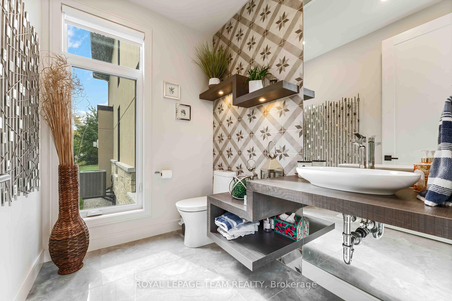 Photo 15 of 1546 Claymor Avenue, Ottawa, Carleton Heights — HOMEH