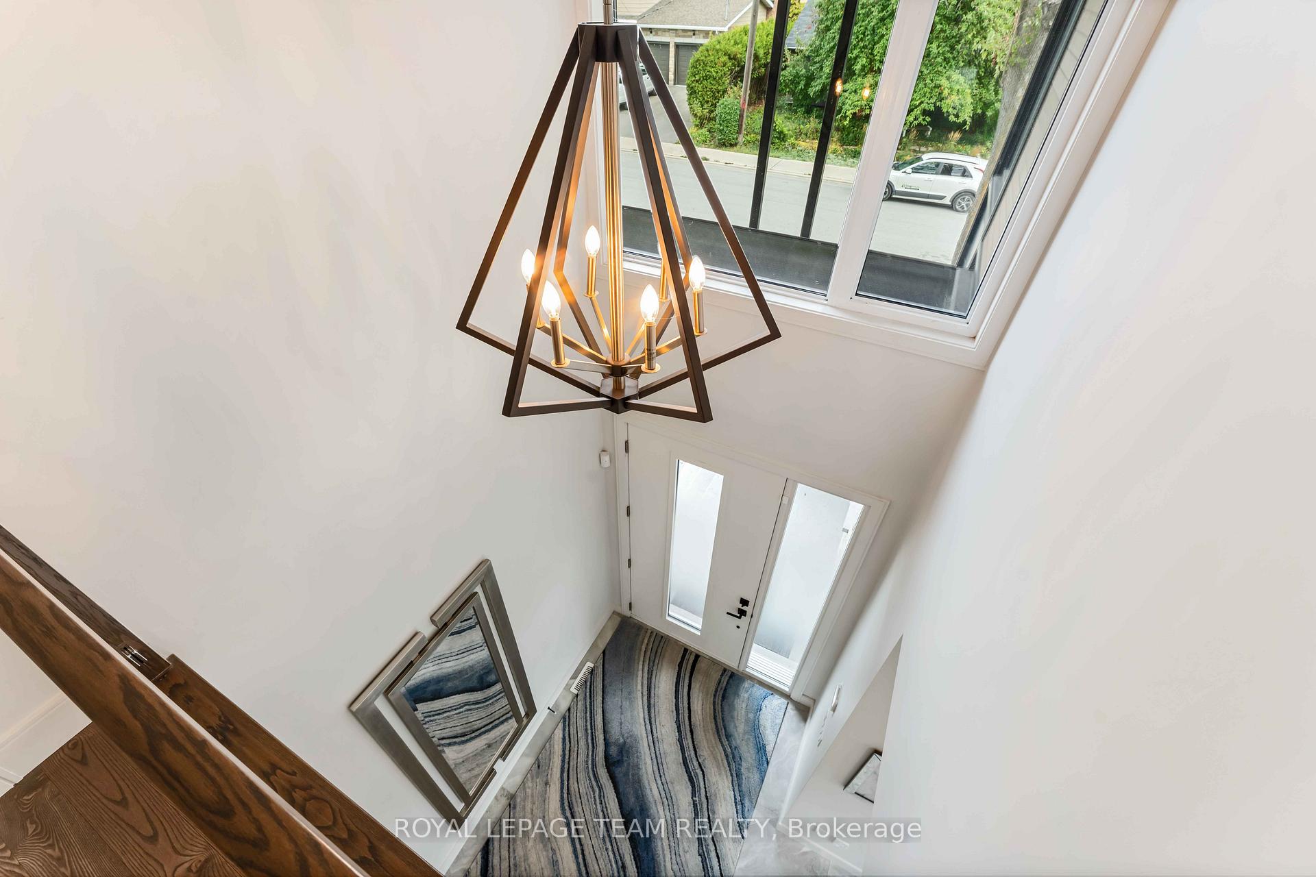 Photo 17 of 1546 Claymor Avenue, Ottawa, Carleton Heights — HOMEH