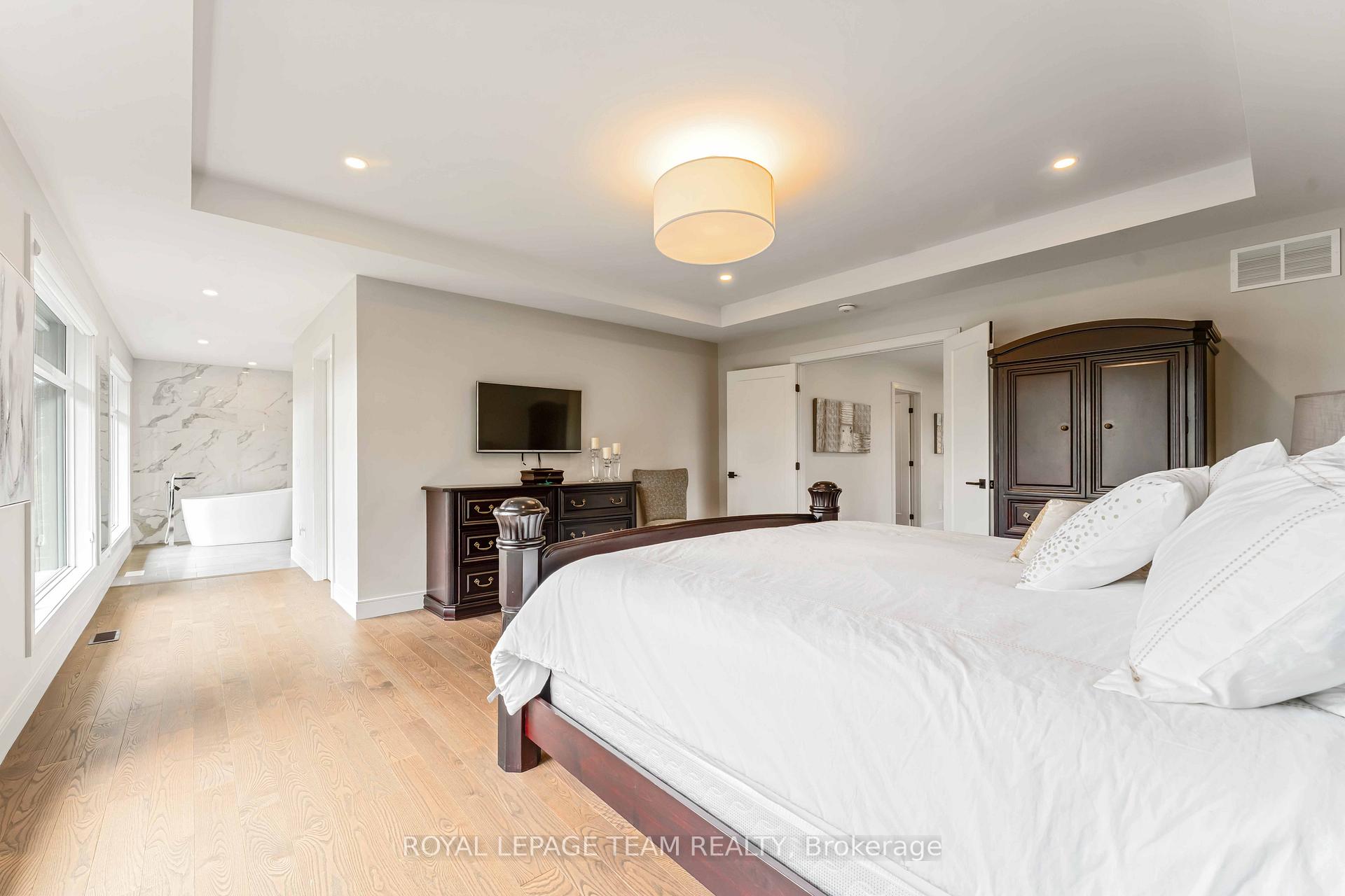 Photo 20 of 1546 Claymor Avenue, Ottawa, Carleton Heights — HOMEH