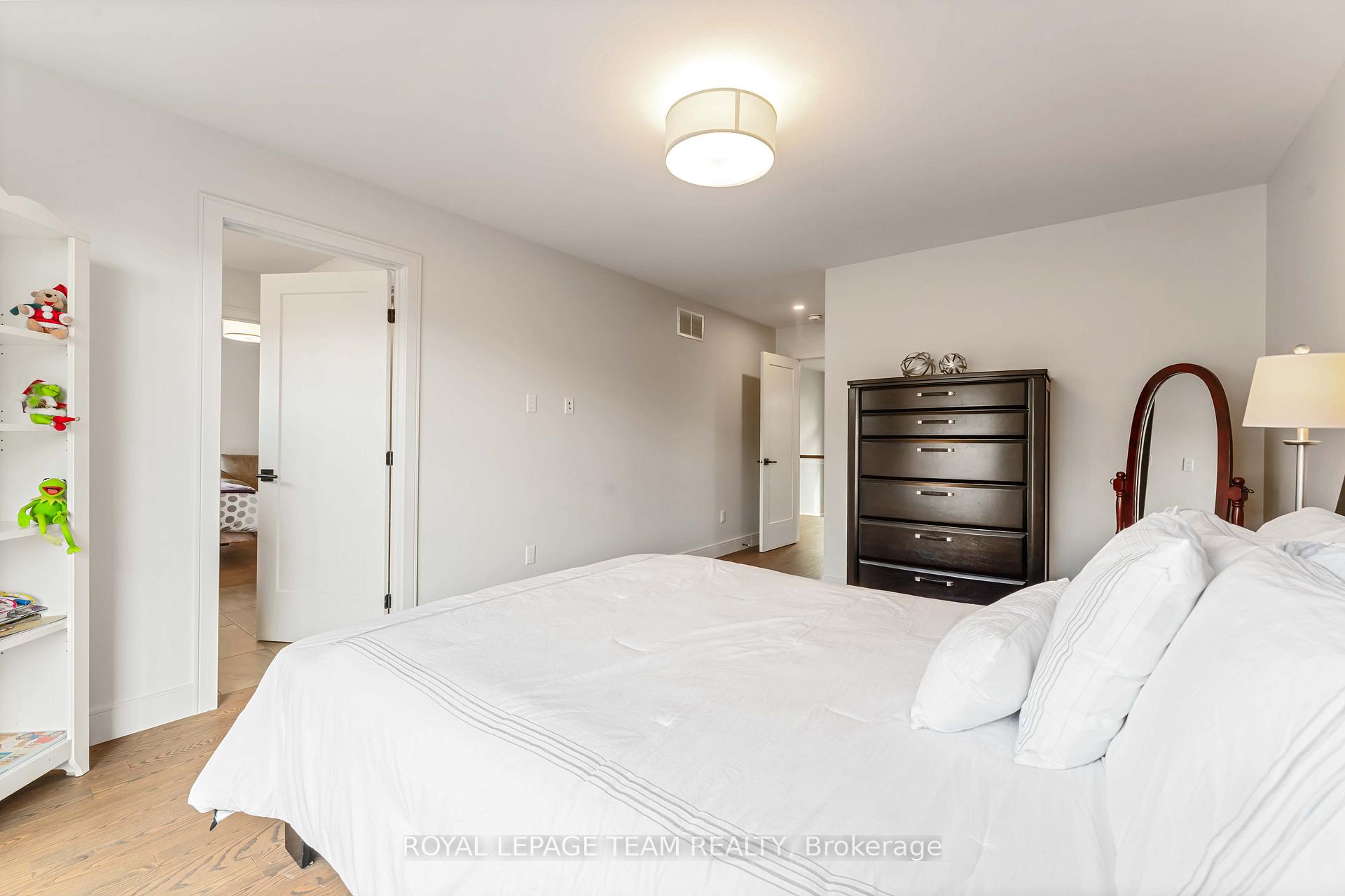 Photo 23 of 1546 Claymor Avenue, Ottawa, Carleton Heights — HOMEH