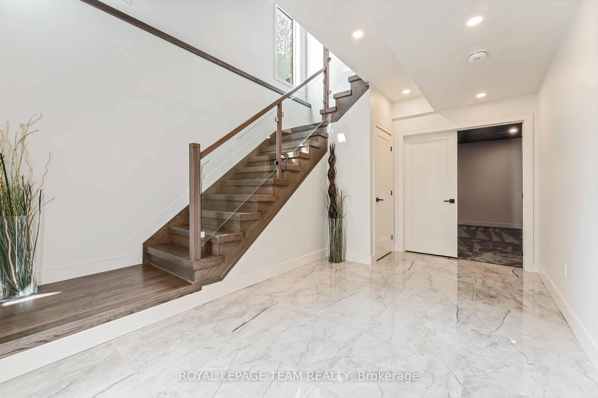 Photo 32 of 1546 Claymor Avenue, Ottawa, Carleton Heights — HOMEH