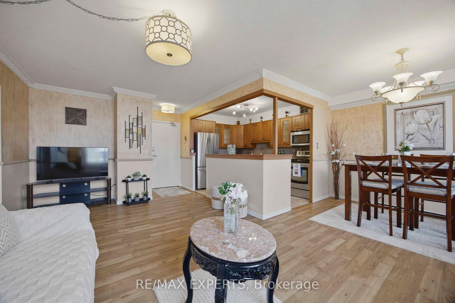 Photo 2 of Unit 1417, 5 Shady Golfway, Toronto, Flemingdon Park — HOMEH
