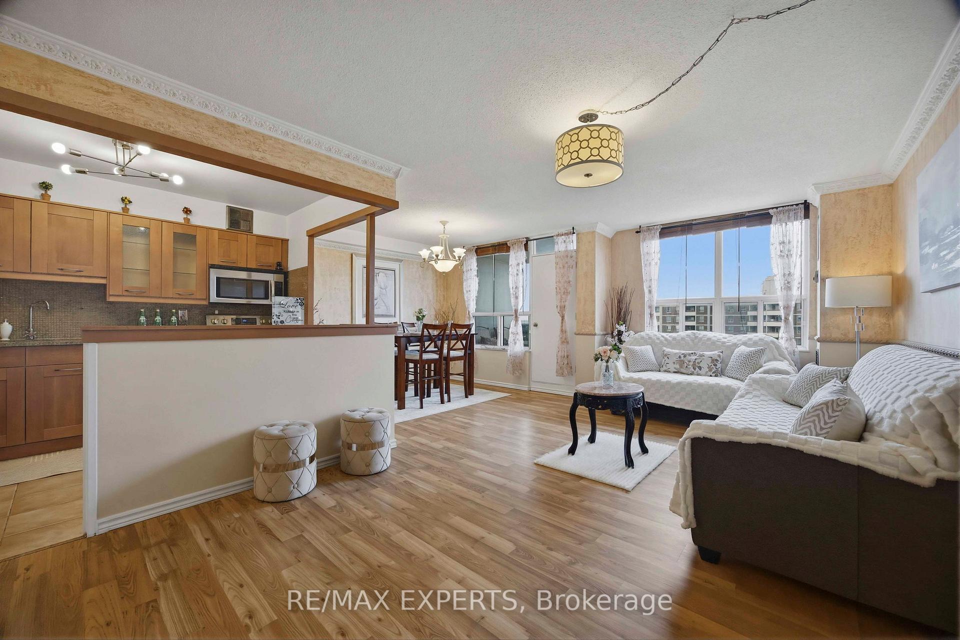 Photo 3 of Unit 1417, 5 Shady Golfway, Toronto, Flemingdon Park — HOMEH