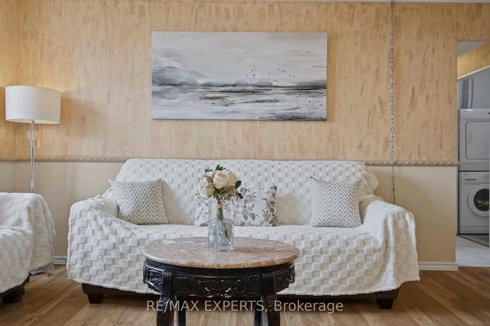 Photo 13 of Unit 1417, 5 Shady Golfway, Toronto, Flemingdon Park — HOMEH