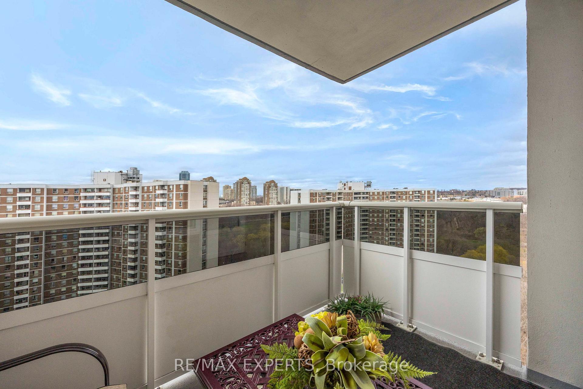 Photo 27 of Unit 1417, 5 Shady Golfway, Toronto, Flemingdon Park — HOMEH