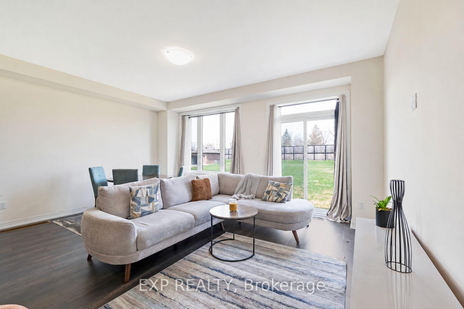 Photo 15 of 122 Turnberry Lane, Barrie, Painswick South — HOMEH