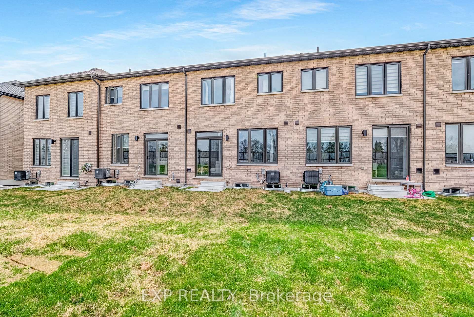 Photo 43 of 122 Turnberry Lane, Barrie, Painswick South — HOMEH