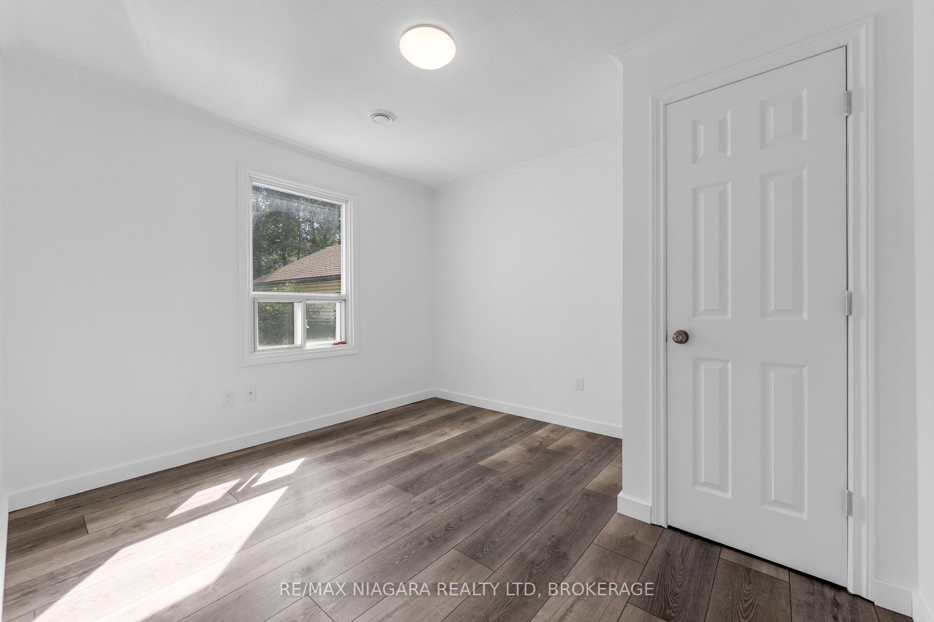 Photo 15 of 5416 Hamilton Street, Niagara Falls, Downtown — HOMEH
