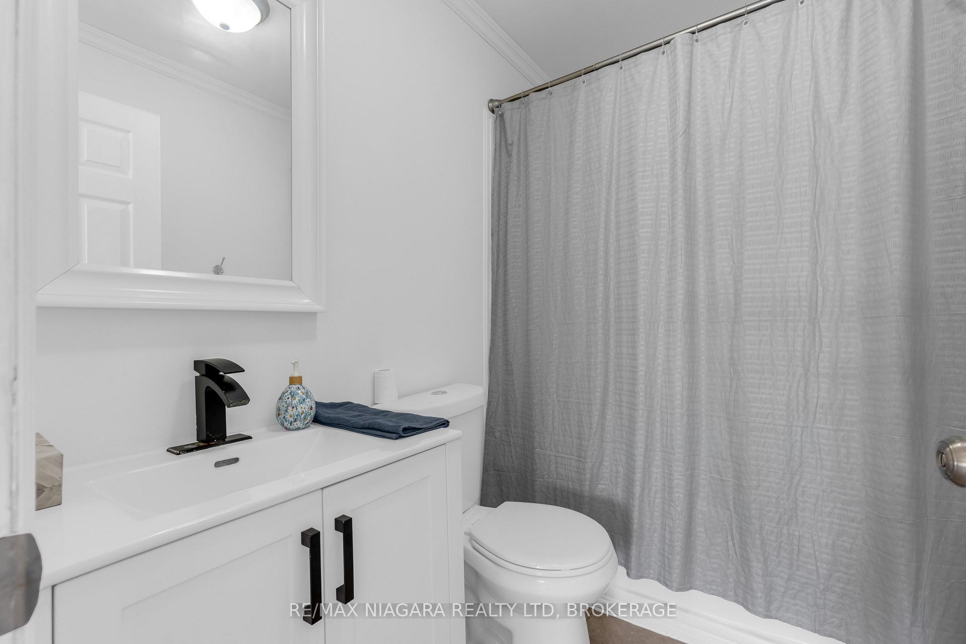 Photo 16 of 5416 Hamilton Street, Niagara Falls, Downtown — HOMEH