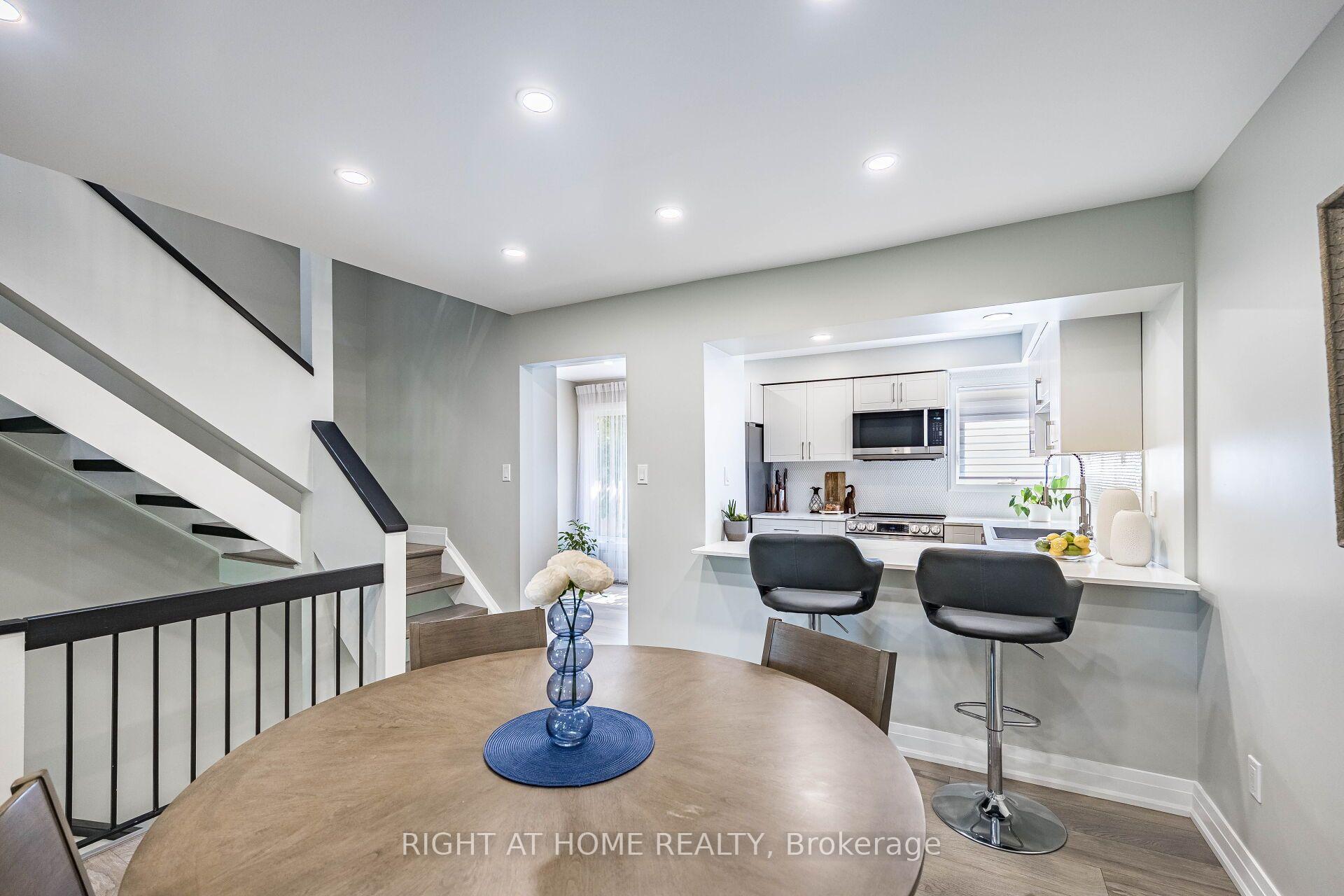 Photo 9 of Unit 8, 24 Reid Drive, Mississauga, Streetsville — HOMEH