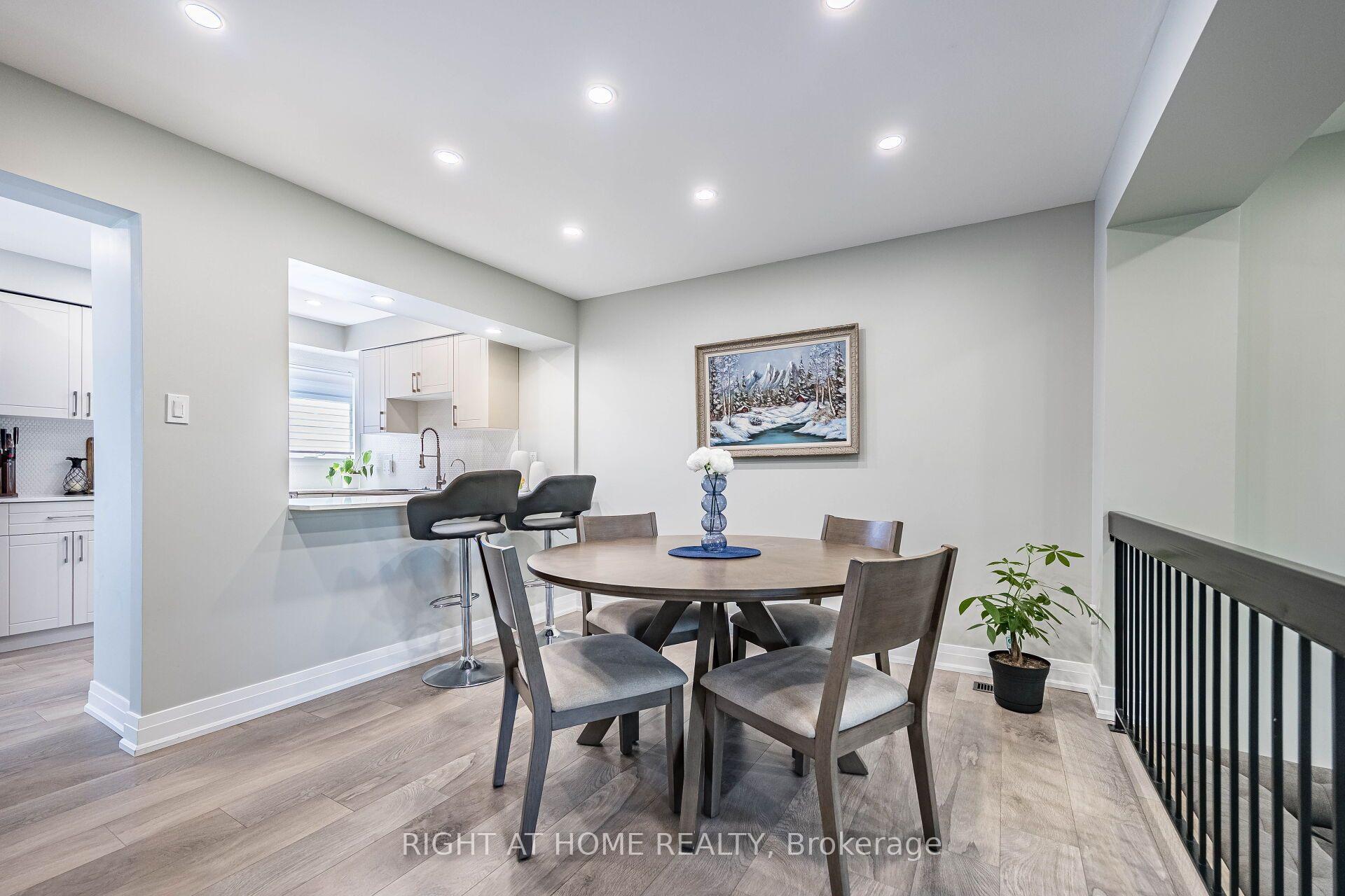 Photo 11 of Unit 8, 24 Reid Drive, Mississauga, Streetsville — HOMEH