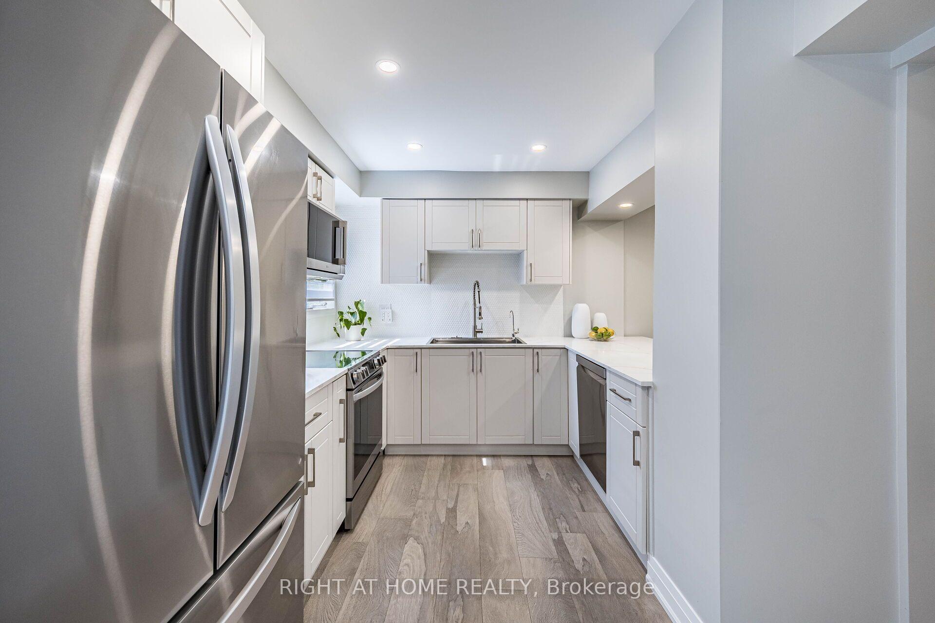Photo 14 of Unit 8, 24 Reid Drive, Mississauga, Streetsville — HOMEH