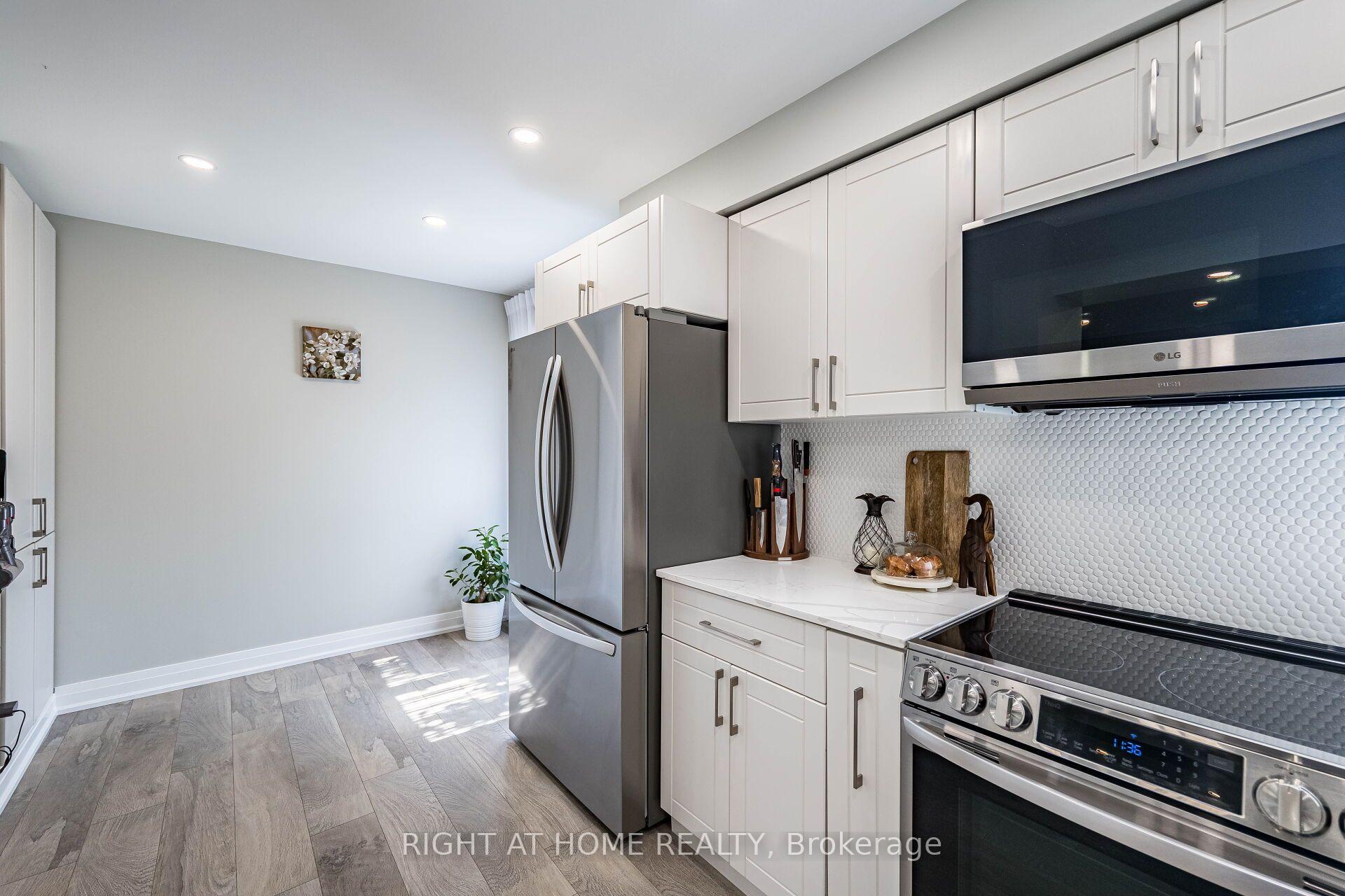 Photo 16 of Unit 8, 24 Reid Drive, Mississauga, Streetsville — HOMEH