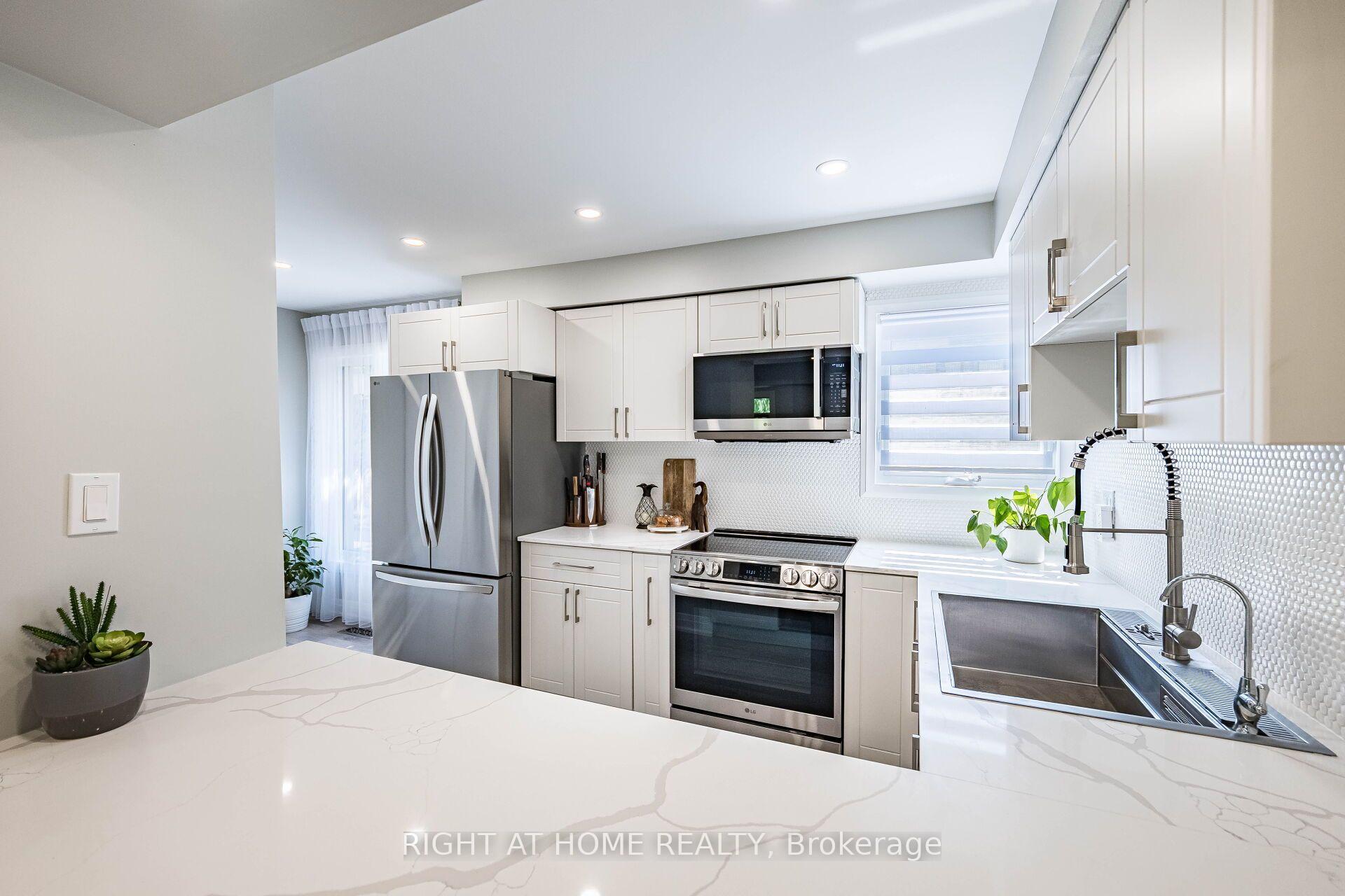 Photo 20 of Unit 8, 24 Reid Drive, Mississauga, Streetsville — HOMEH
