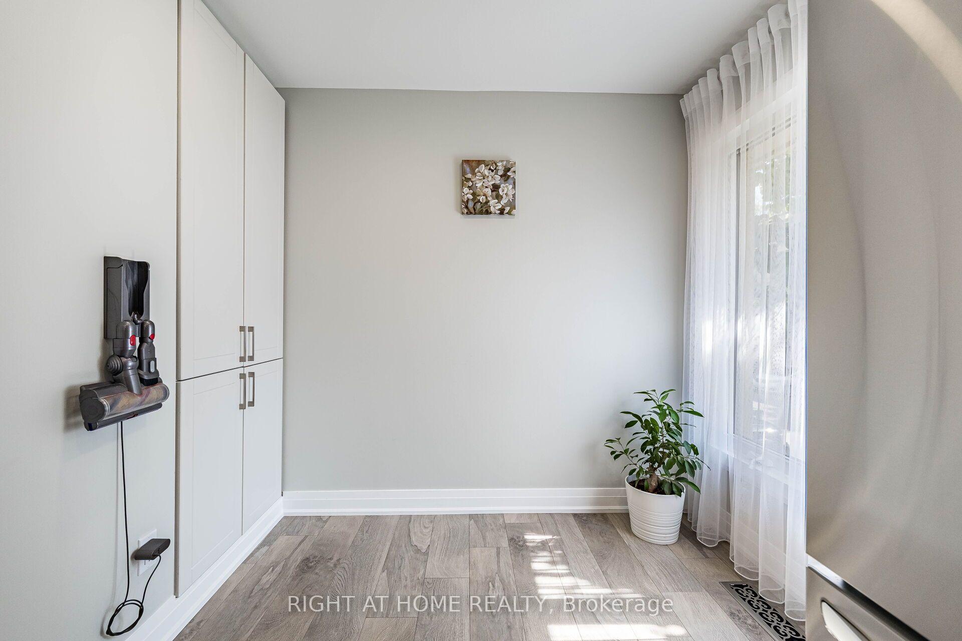 Photo 22 of Unit 8, 24 Reid Drive, Mississauga, Streetsville — HOMEH