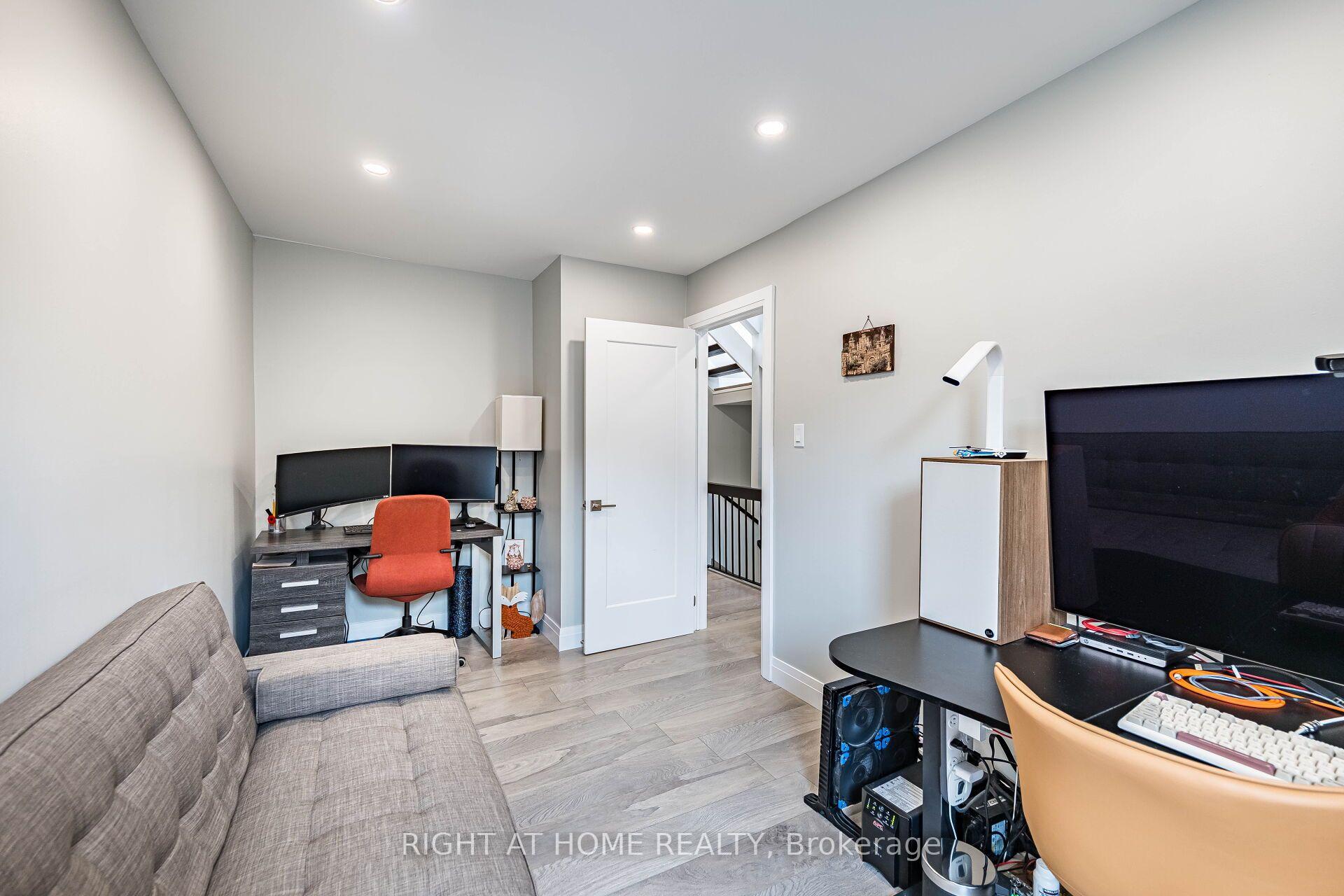 Photo 29 of Unit 8, 24 Reid Drive, Mississauga, Streetsville — HOMEH
