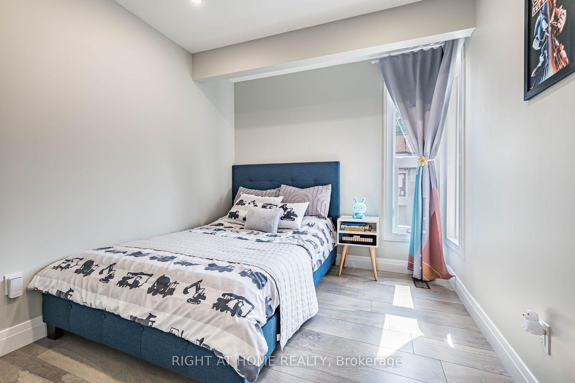 Photo 30 of Unit 8, 24 Reid Drive, Mississauga, Streetsville — HOMEH