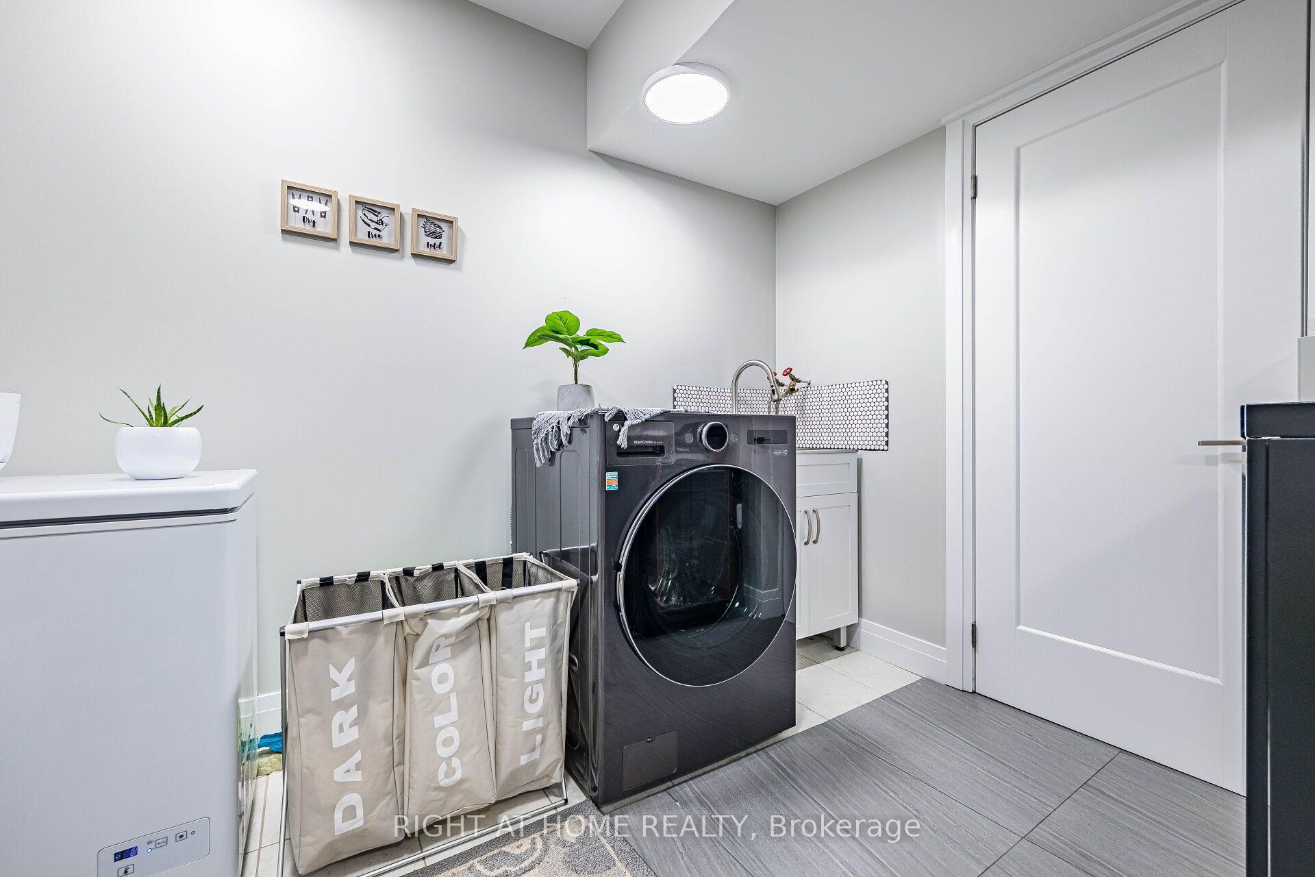 Photo 40 of Unit 8, 24 Reid Drive, Mississauga, Streetsville — HOMEH