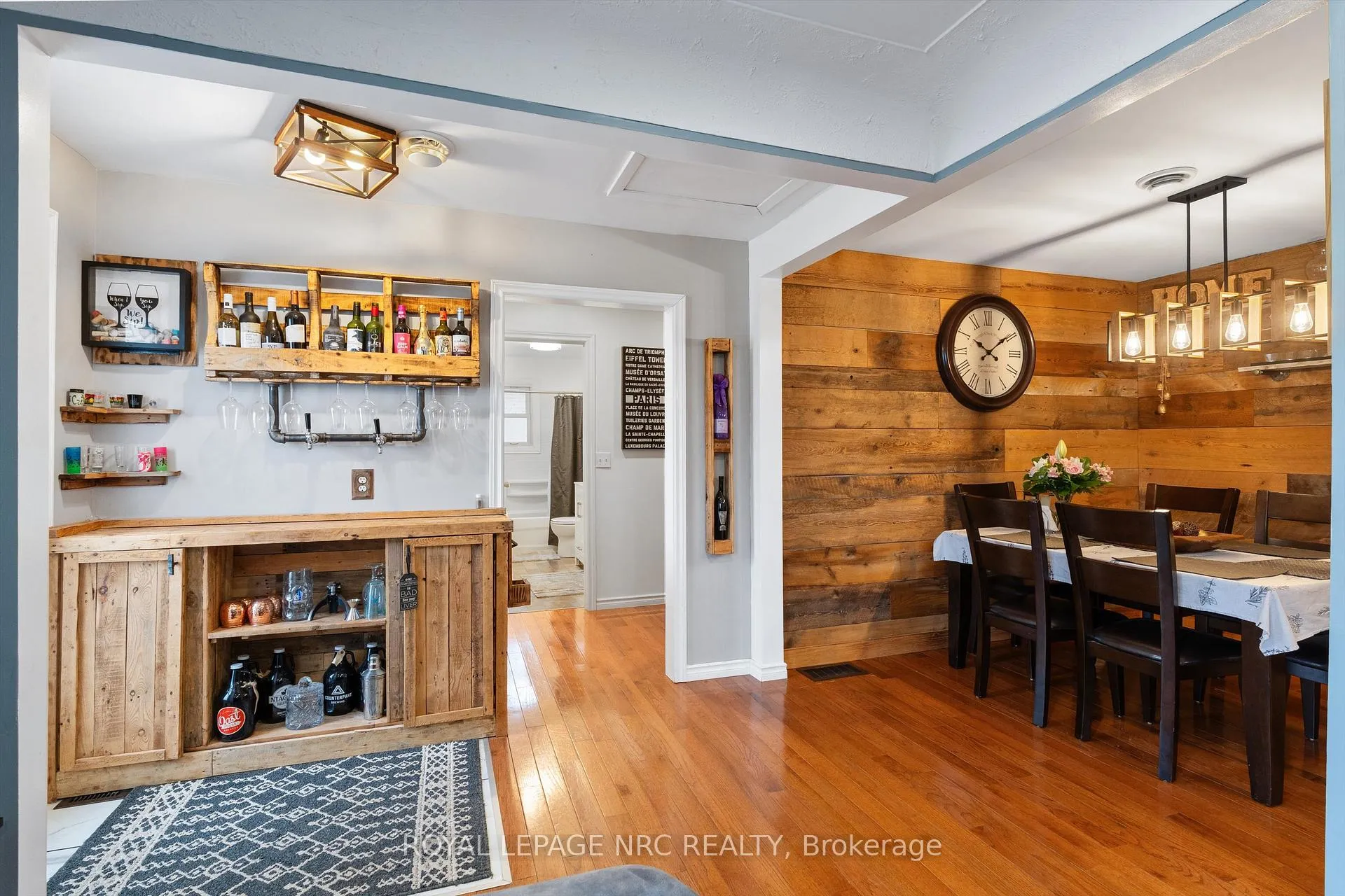 Photo 6 of 7552 Dorchester Road, Niagara Falls, Oldfield — HOMEH