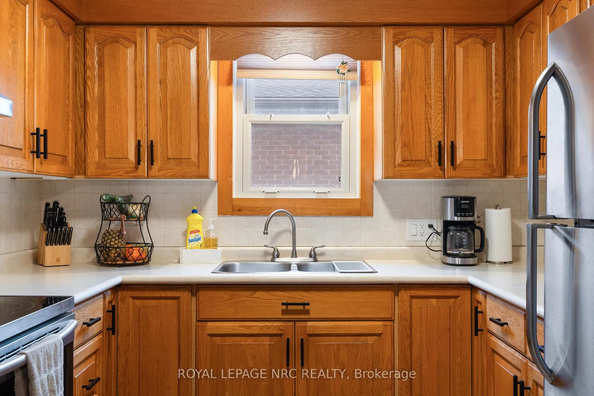 Photo 11 of 7552 Dorchester Road, Niagara Falls, Oldfield — HOMEH