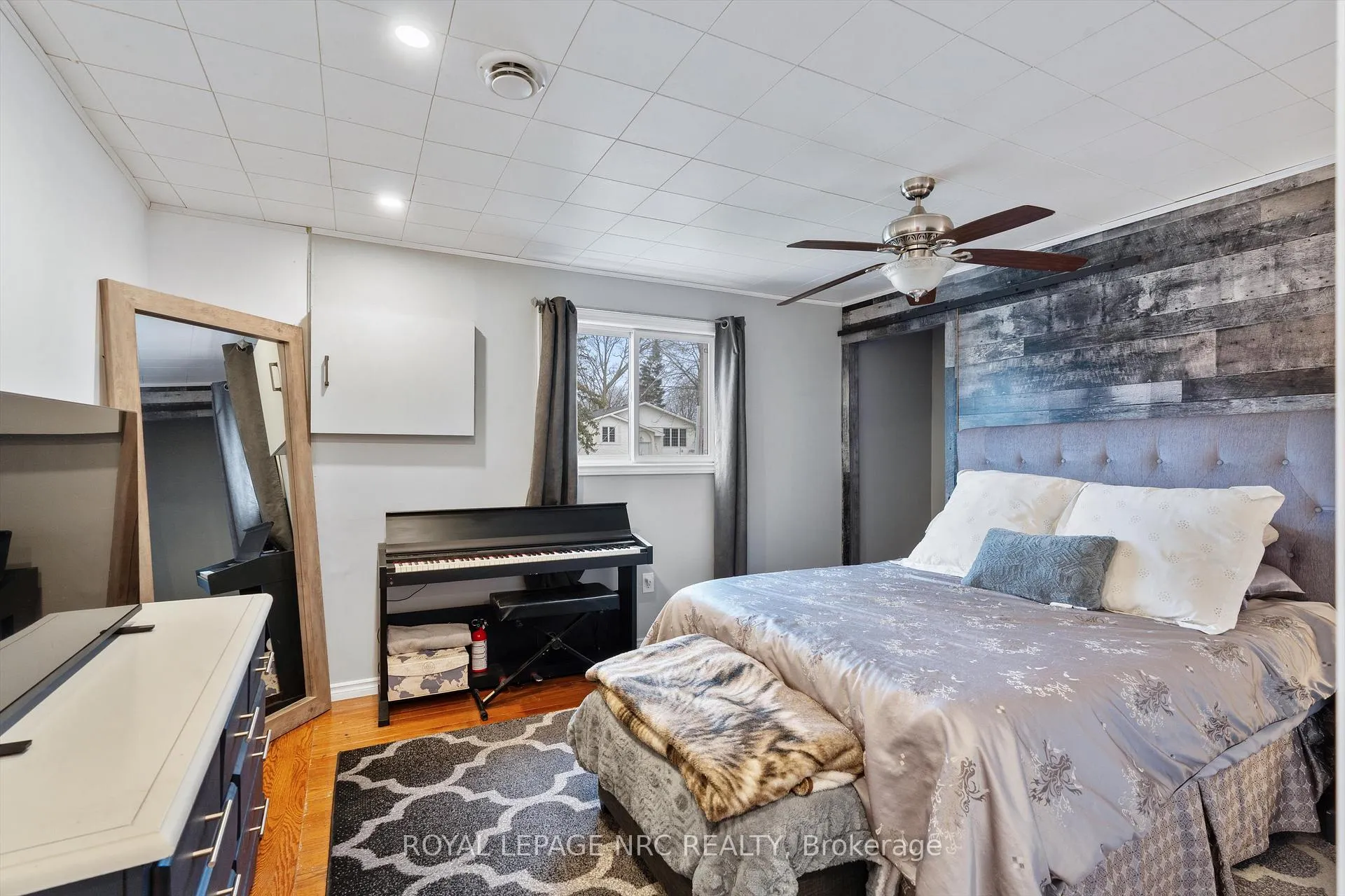 Photo 13 of 7552 Dorchester Road, Niagara Falls, Oldfield — HOMEH