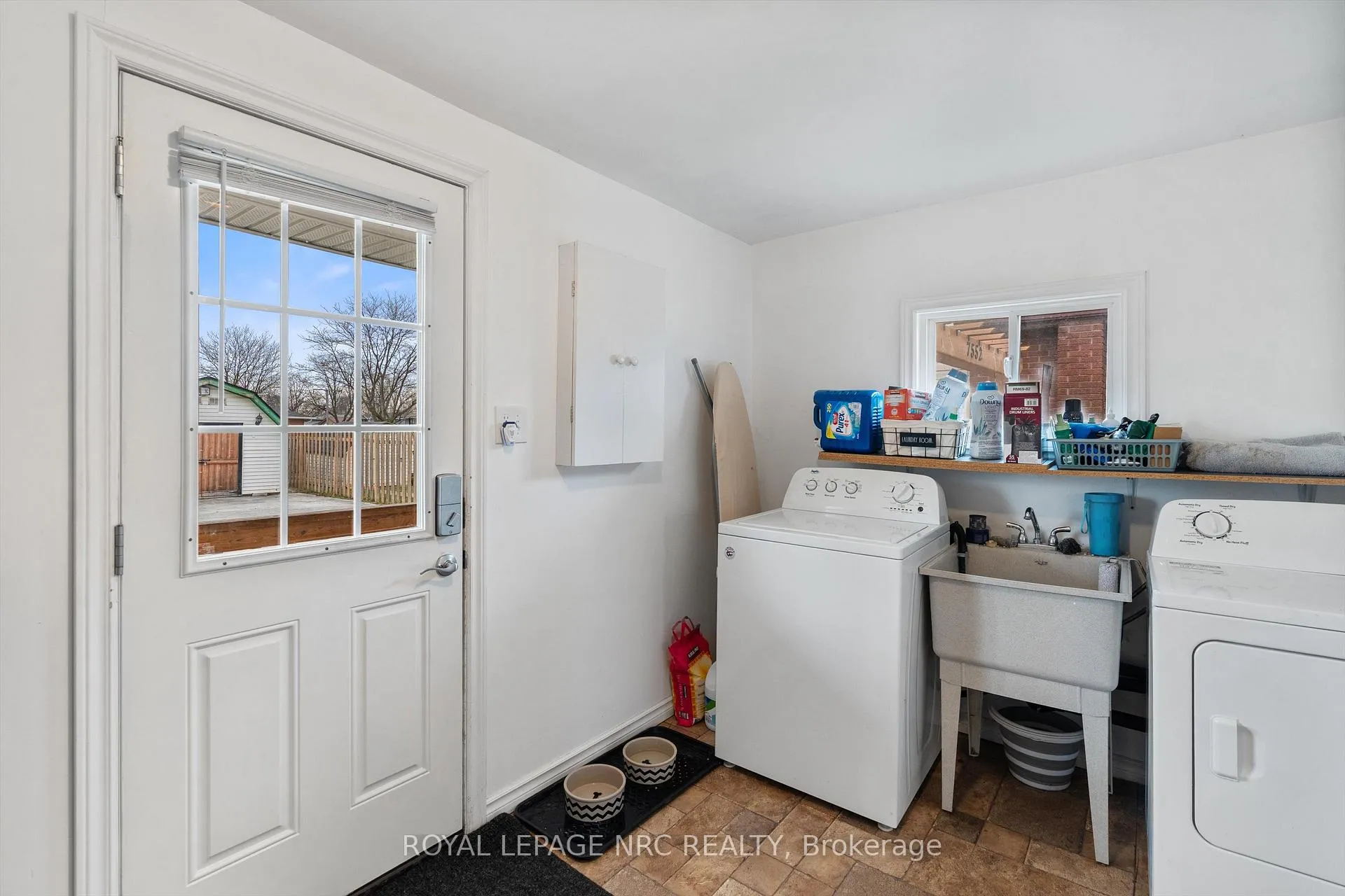 Photo 18 of 7552 Dorchester Road, Niagara Falls, Oldfield — HOMEH