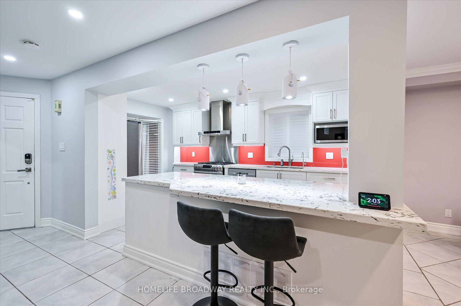 Photo 11 of 5532 Bourget Drive, Mississauga, Hurontario — HOMEH