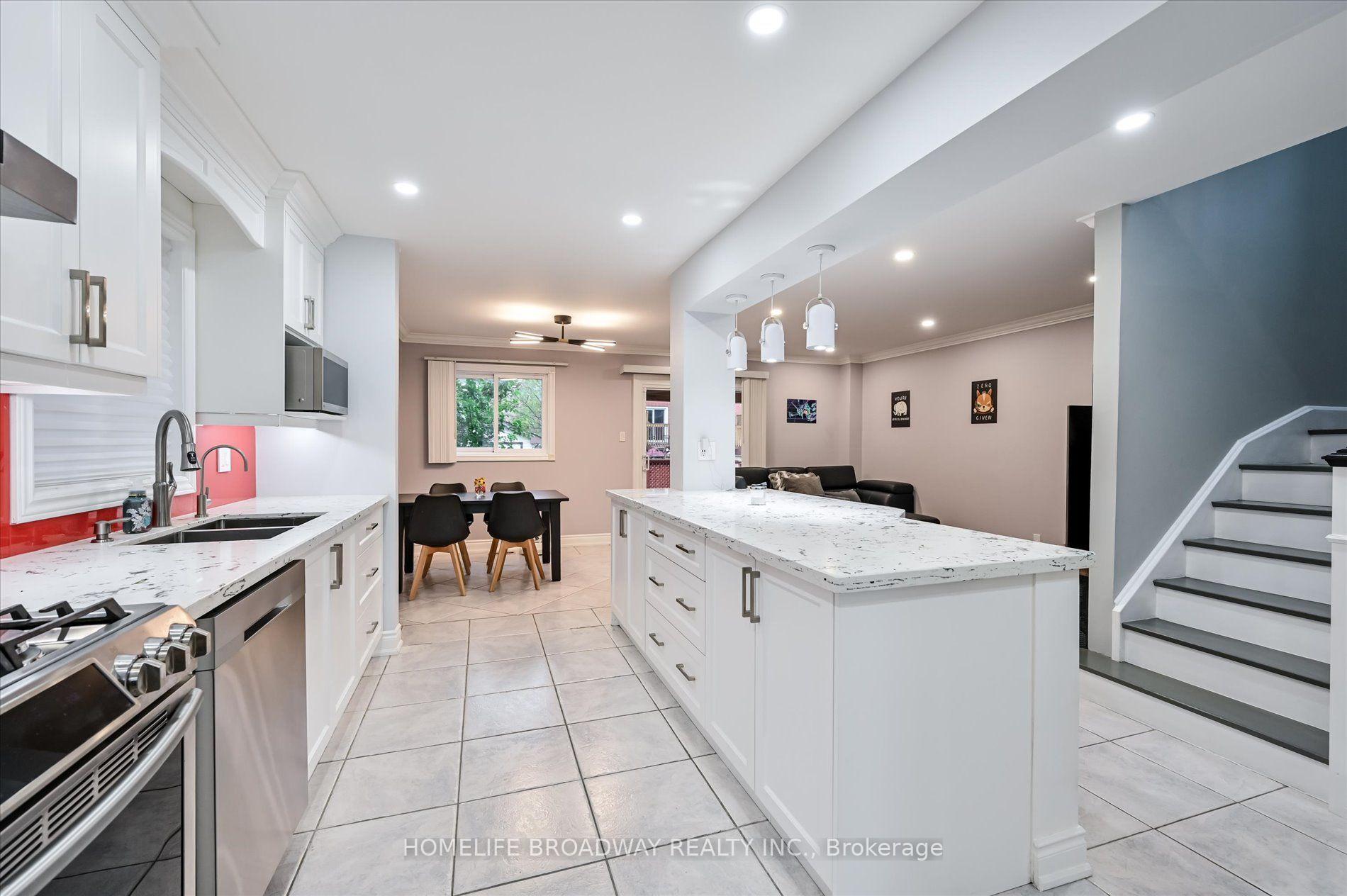 Photo 15 of 5532 Bourget Drive, Mississauga, Hurontario — HOMEH