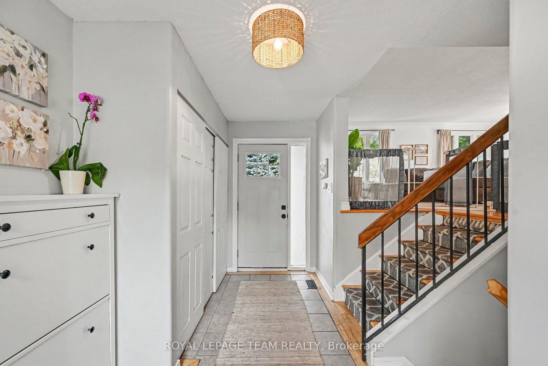 Photo 4 of 204 Grace Avenue, Russell, Village of Russell — HOMEH