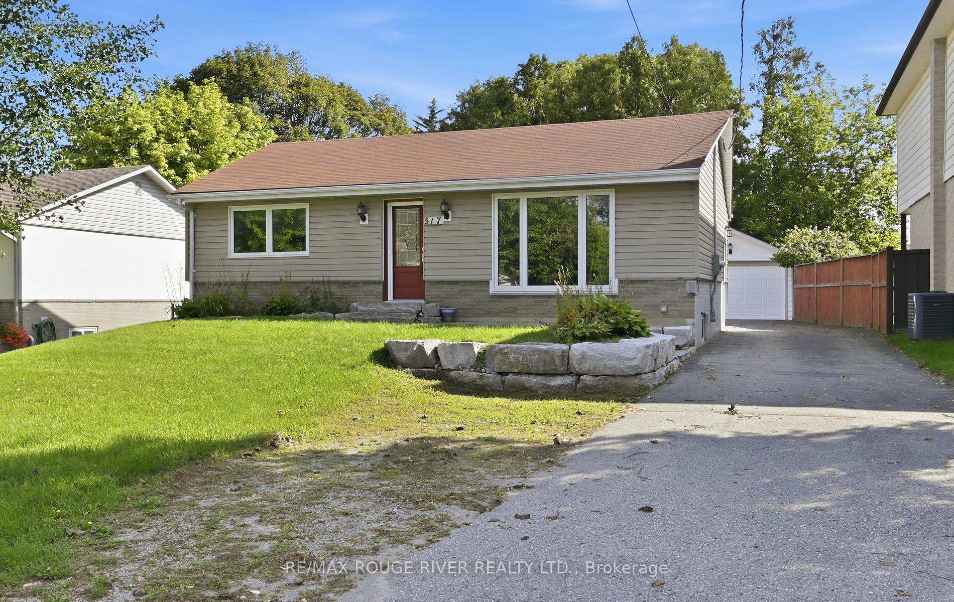 Photo 1 of 517 Kent Street, Whitby, Downtown Whitby — HOMEH