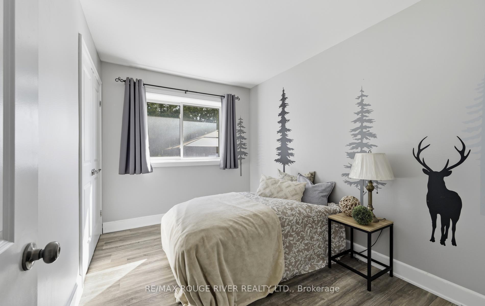 Photo 22 of 517 Kent Street, Whitby, Downtown Whitby — HOMEH