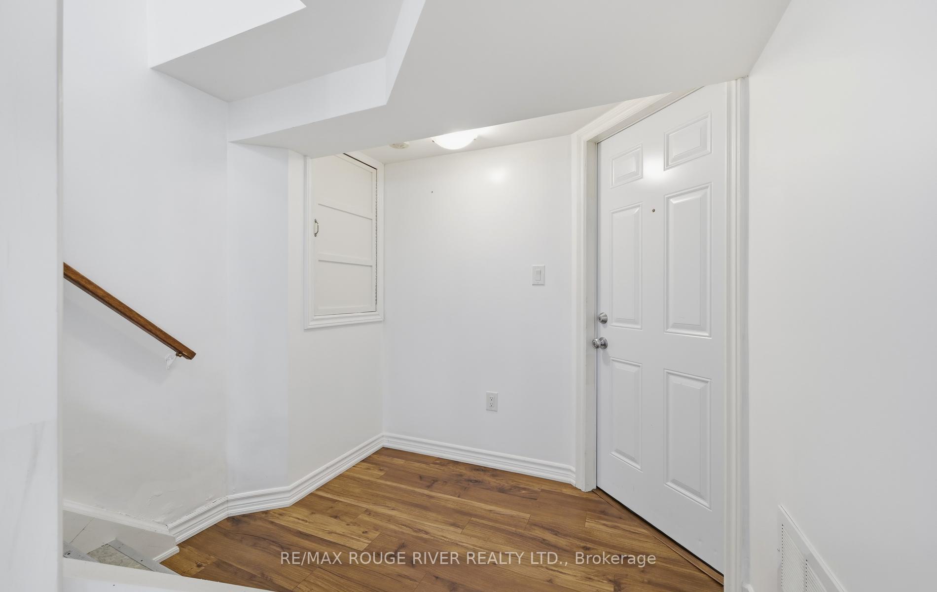 Photo 26 of 517 Kent Street, Whitby, Downtown Whitby — HOMEH