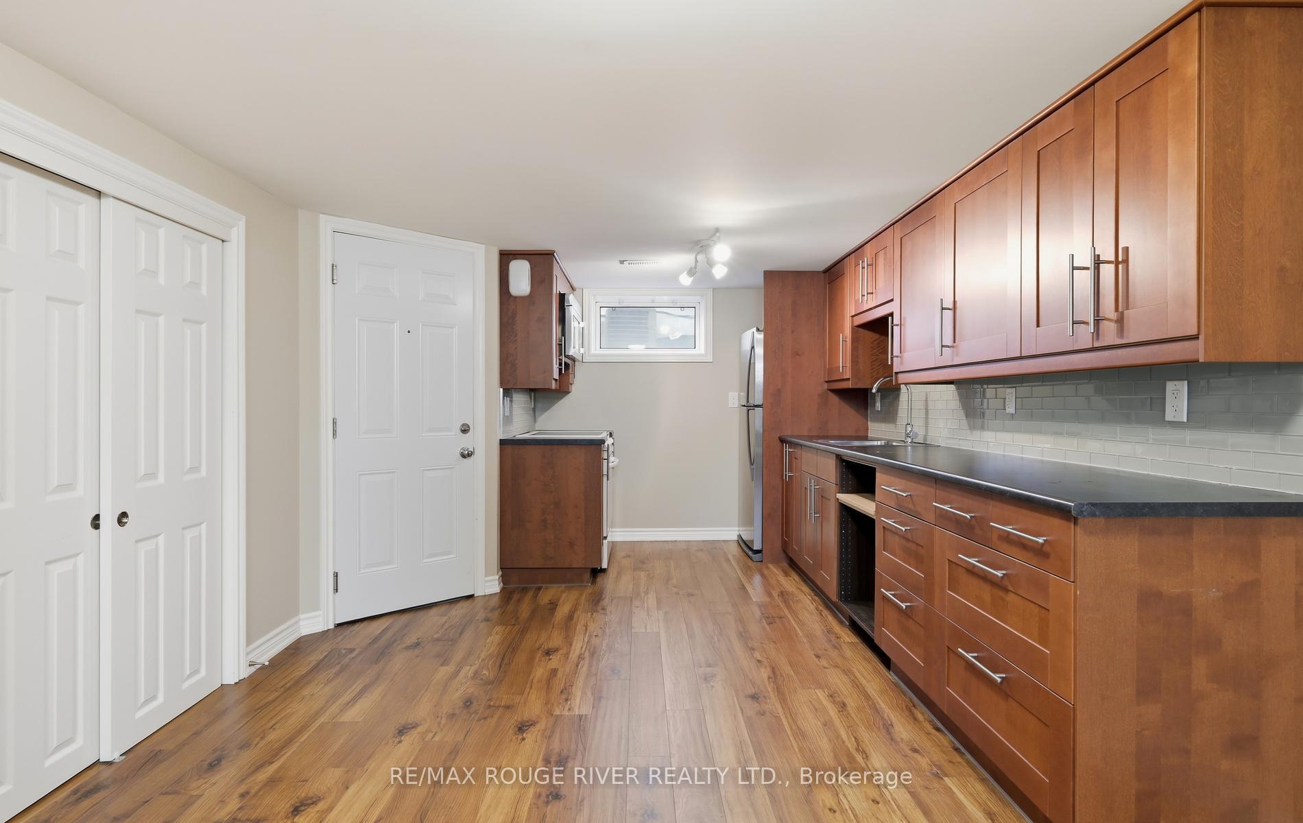 Photo 27 of 517 Kent Street, Whitby, Downtown Whitby — HOMEH