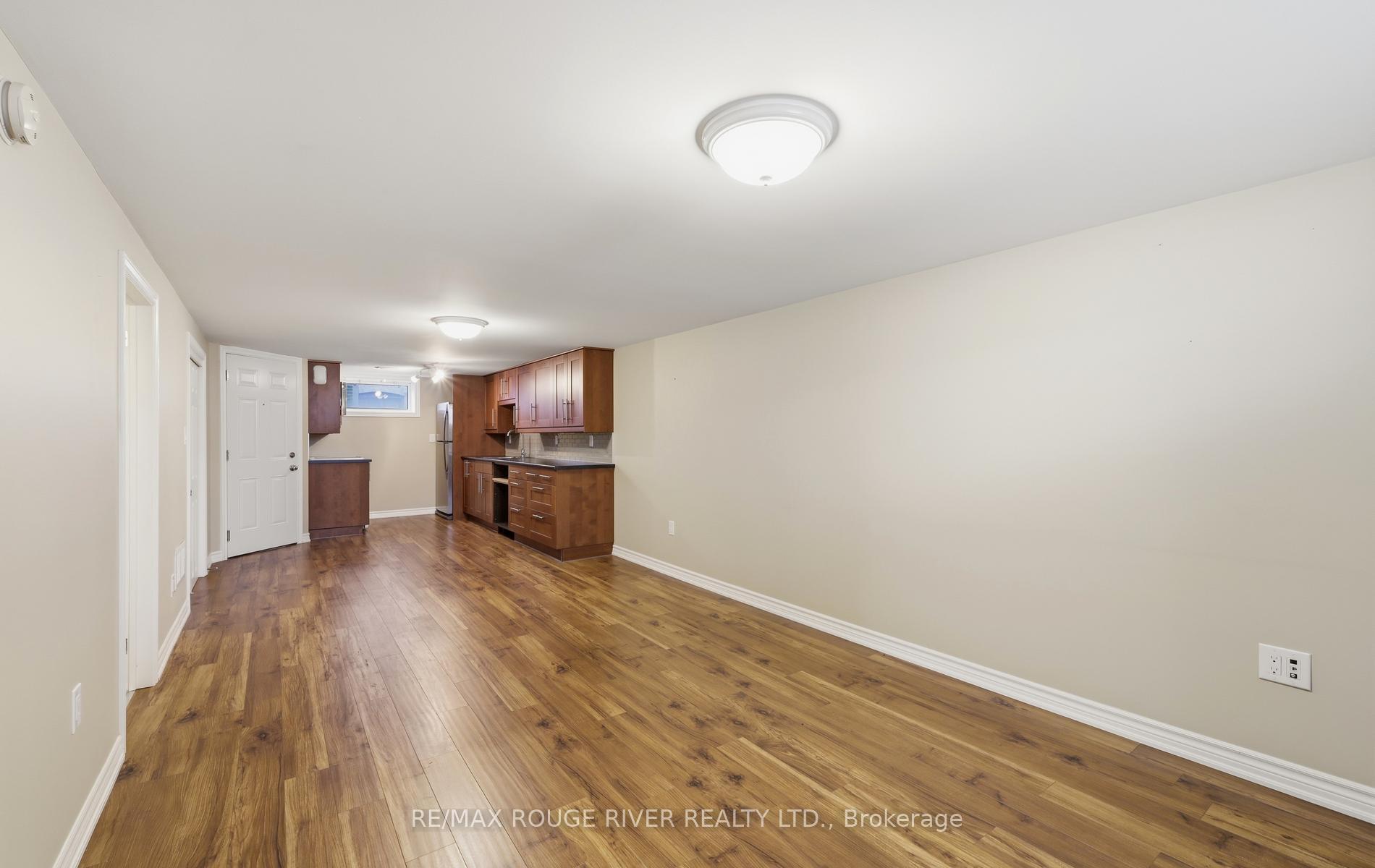 Photo 31 of 517 Kent Street, Whitby, Downtown Whitby — HOMEH